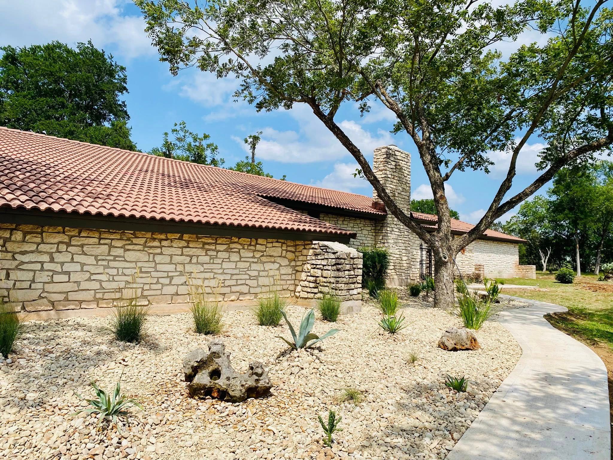  for Robert’s Lawn & Tree Service in Austin, TX