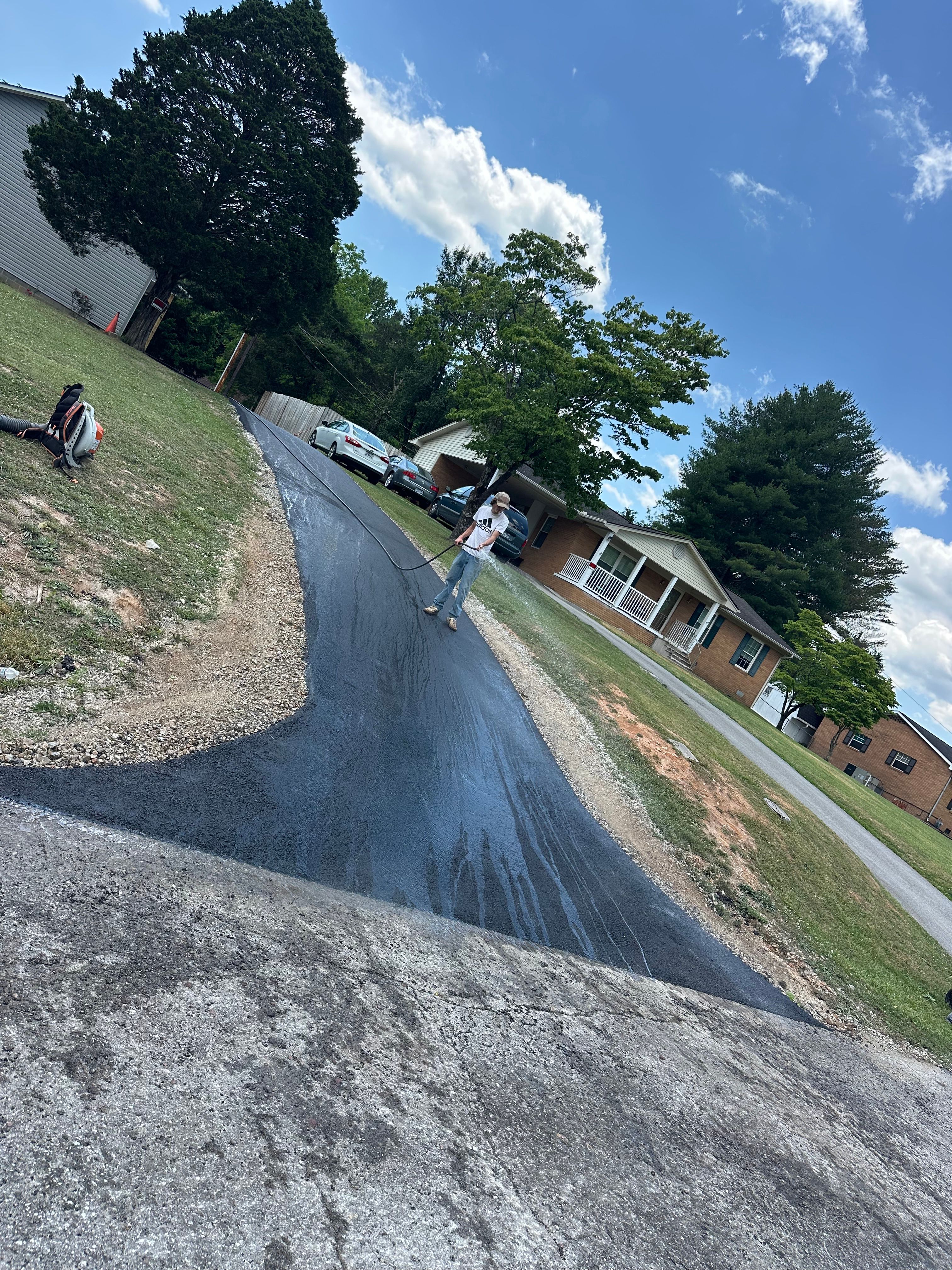  for Metzler Paving and Sealcoating LLC in Jacksboro, TN