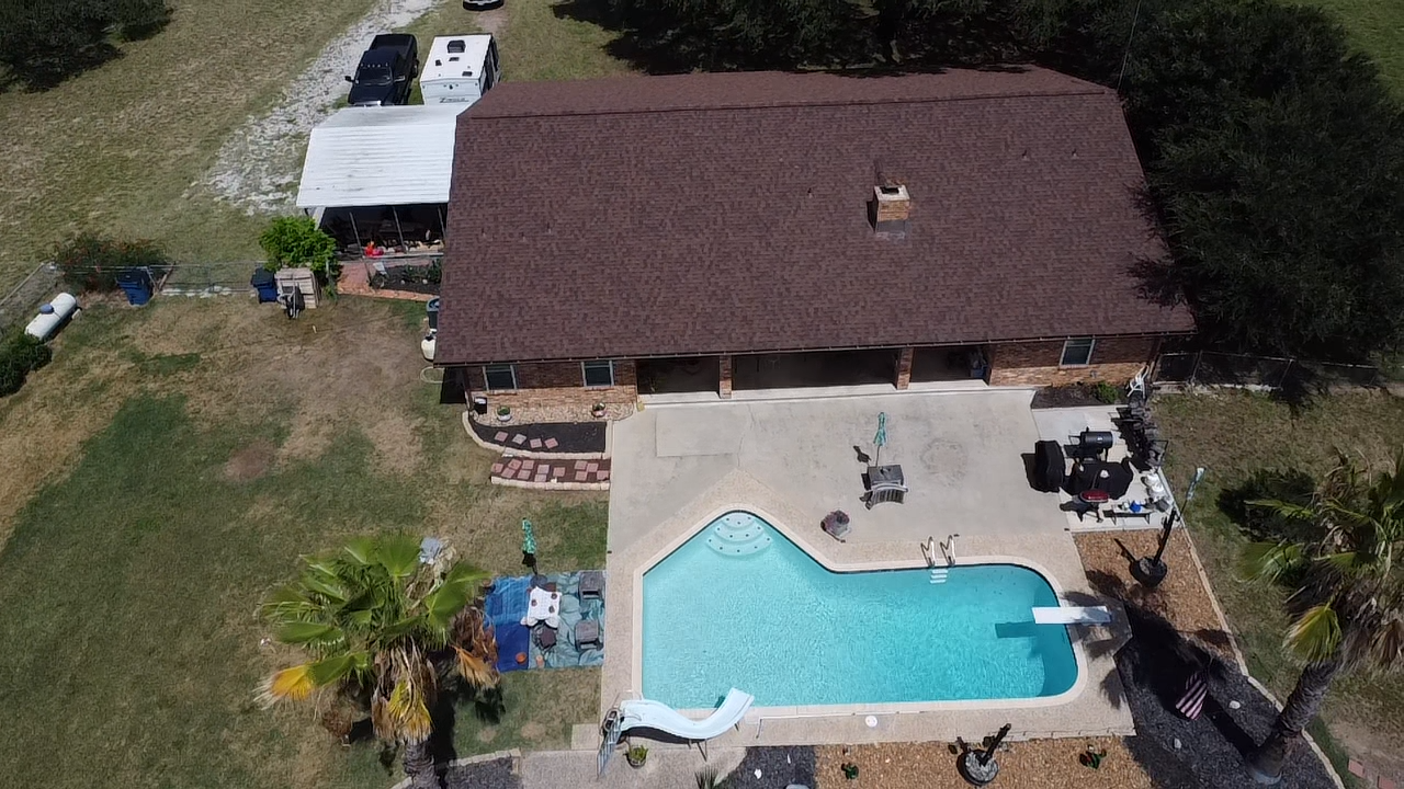  for Diamond Ridge Roofing in Pleasanton, TX