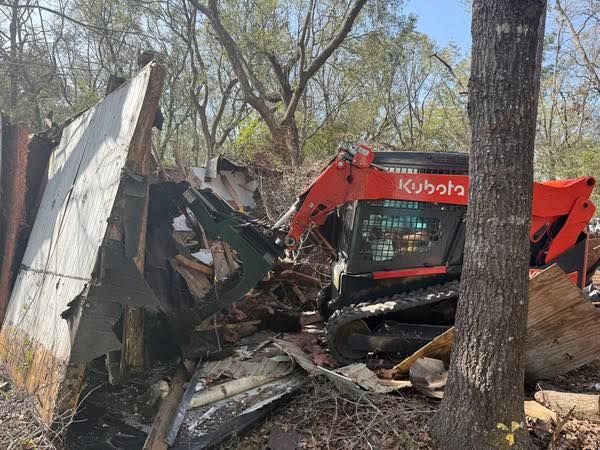  for Family Roots Landworks and Debris Removal in Newberry, FL