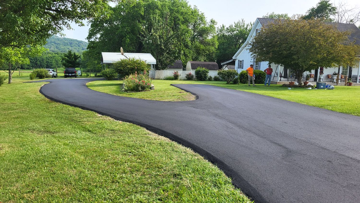 Asphalt and Paving for Absolute Asphalt, Paving & Sealcoating in Lebanon, TN