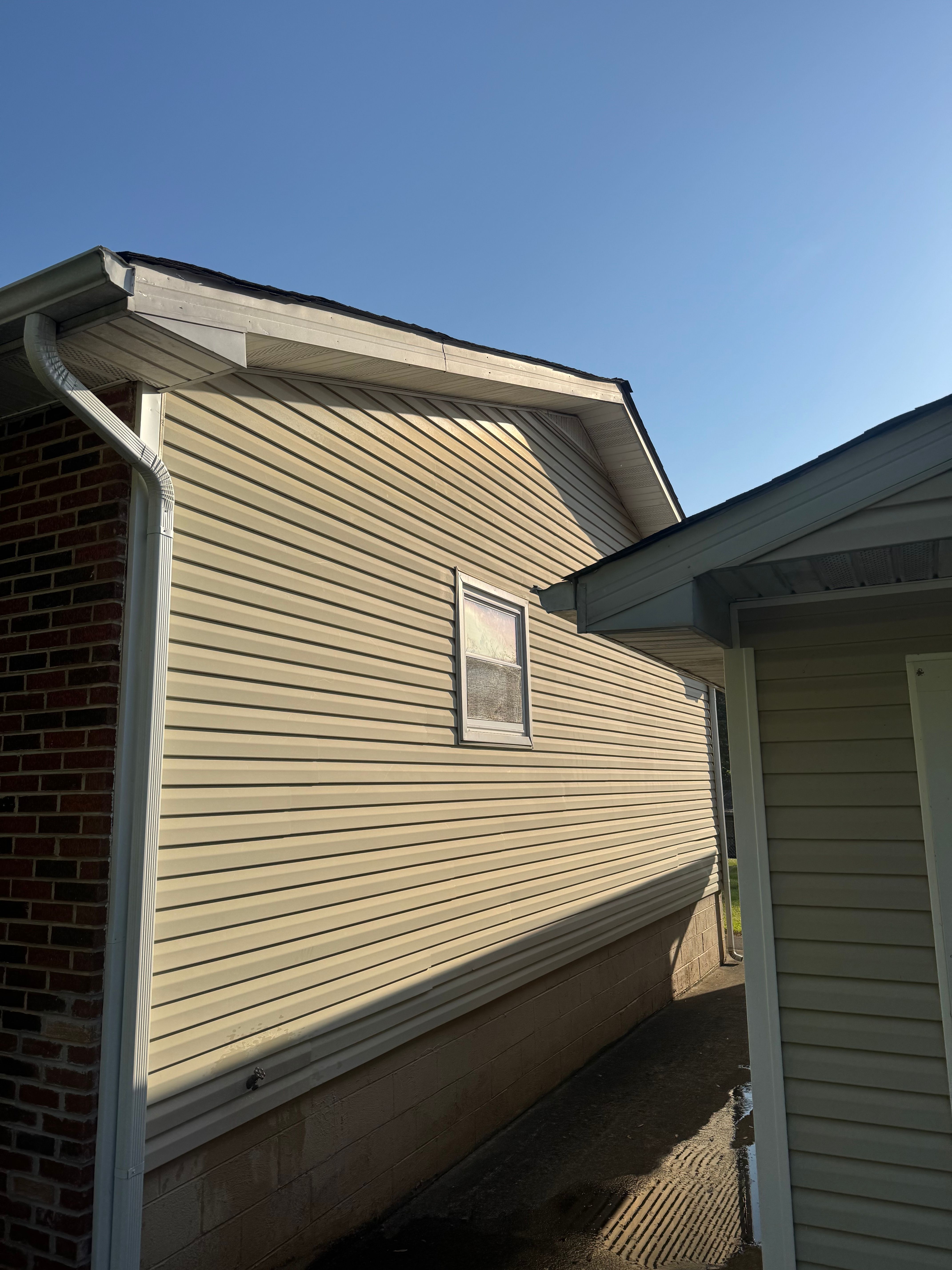 Power washing for R&M Property Maintenance in White Pine, TN