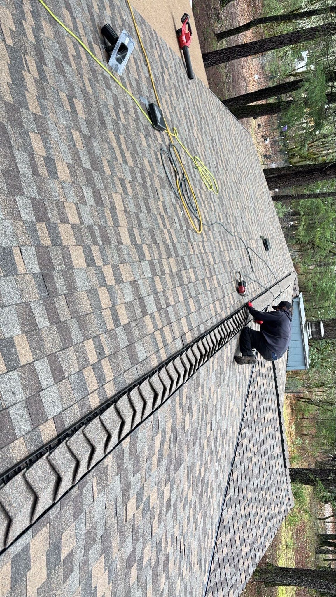  for Crestwell Roofing Plus LLC in Grants Pass, OR