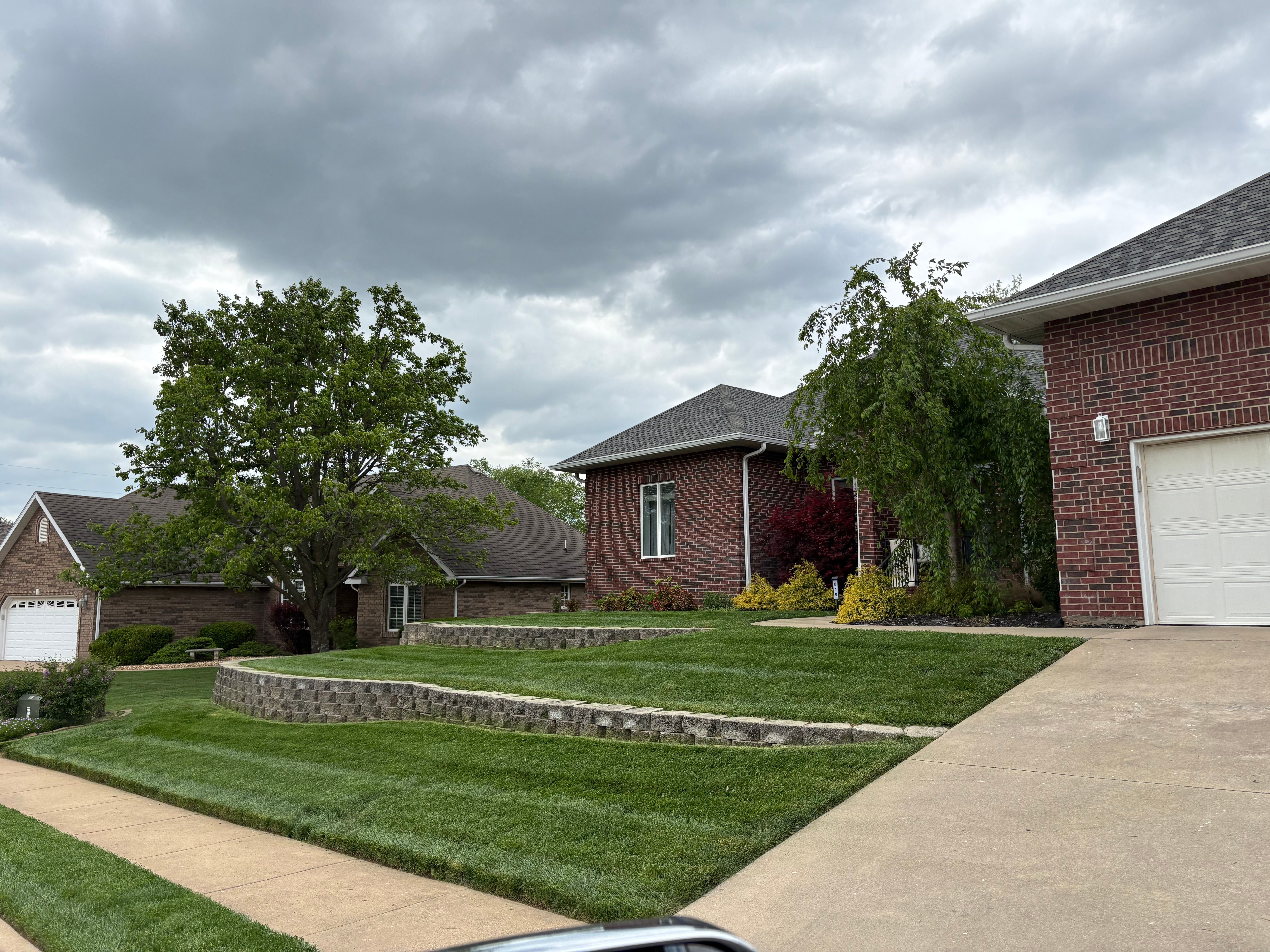  for Mowraculous Lawn Care LLC in Republic, MO