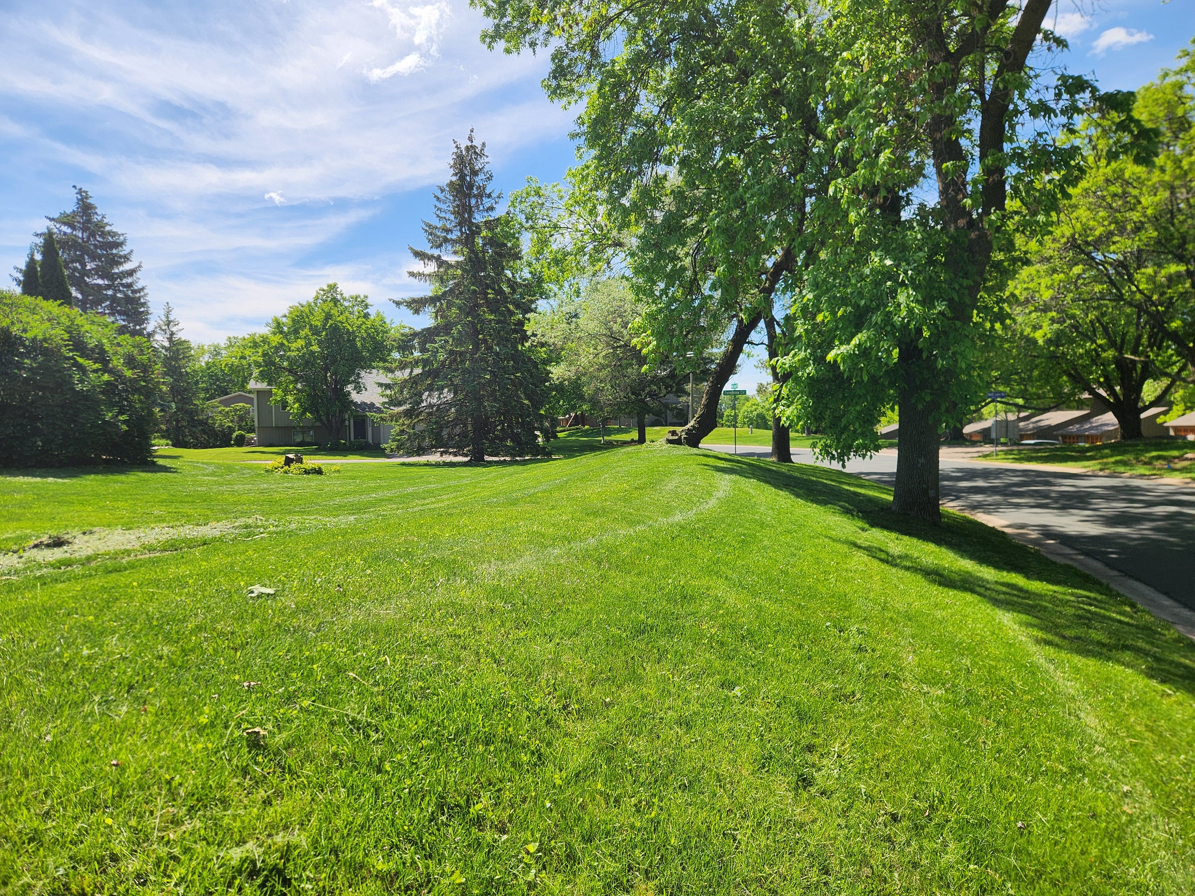  for K & I Lawn Care Service  in Eden Prarie, MN