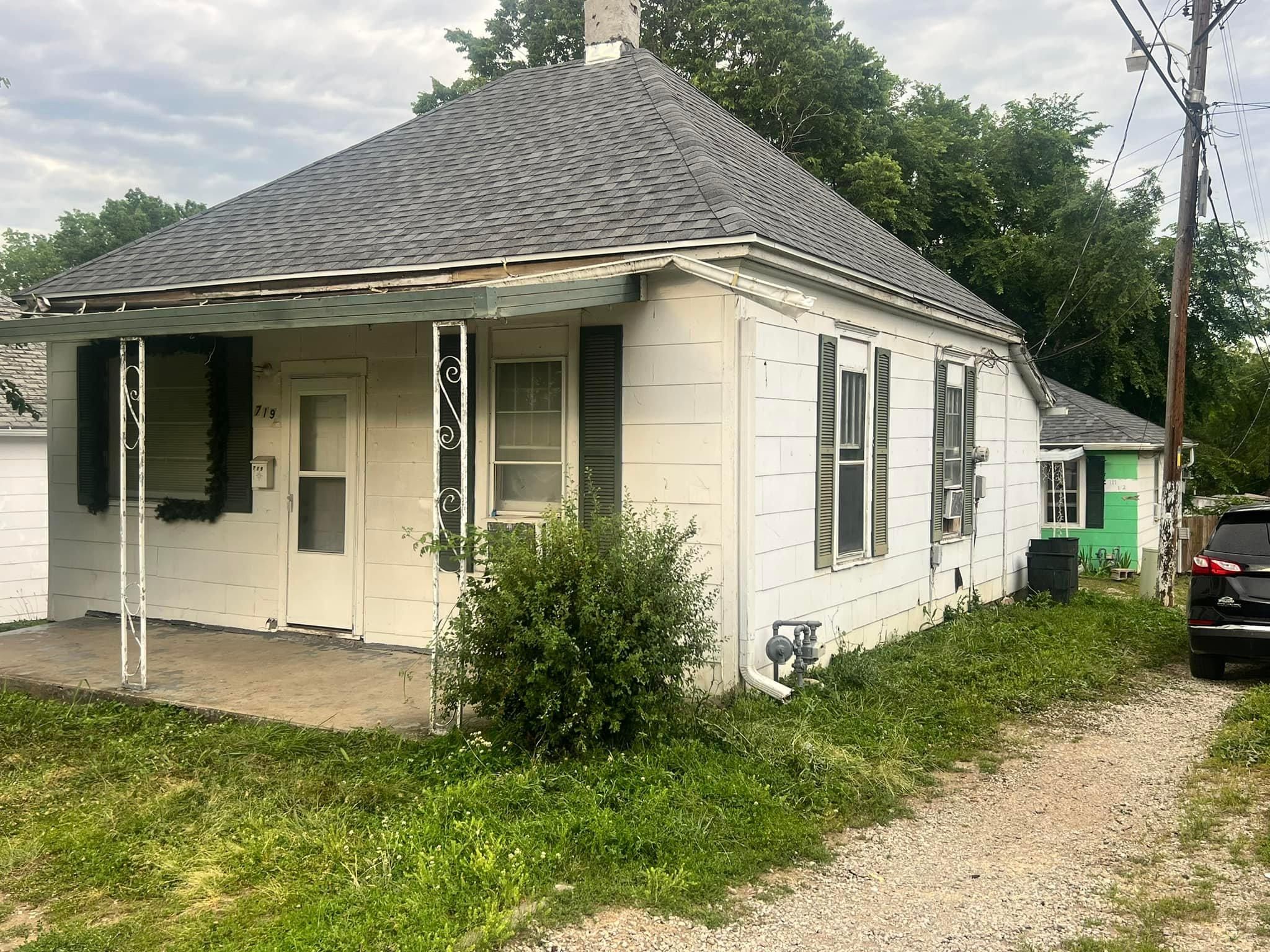  for Full Roof  in Saint Joseph, MO