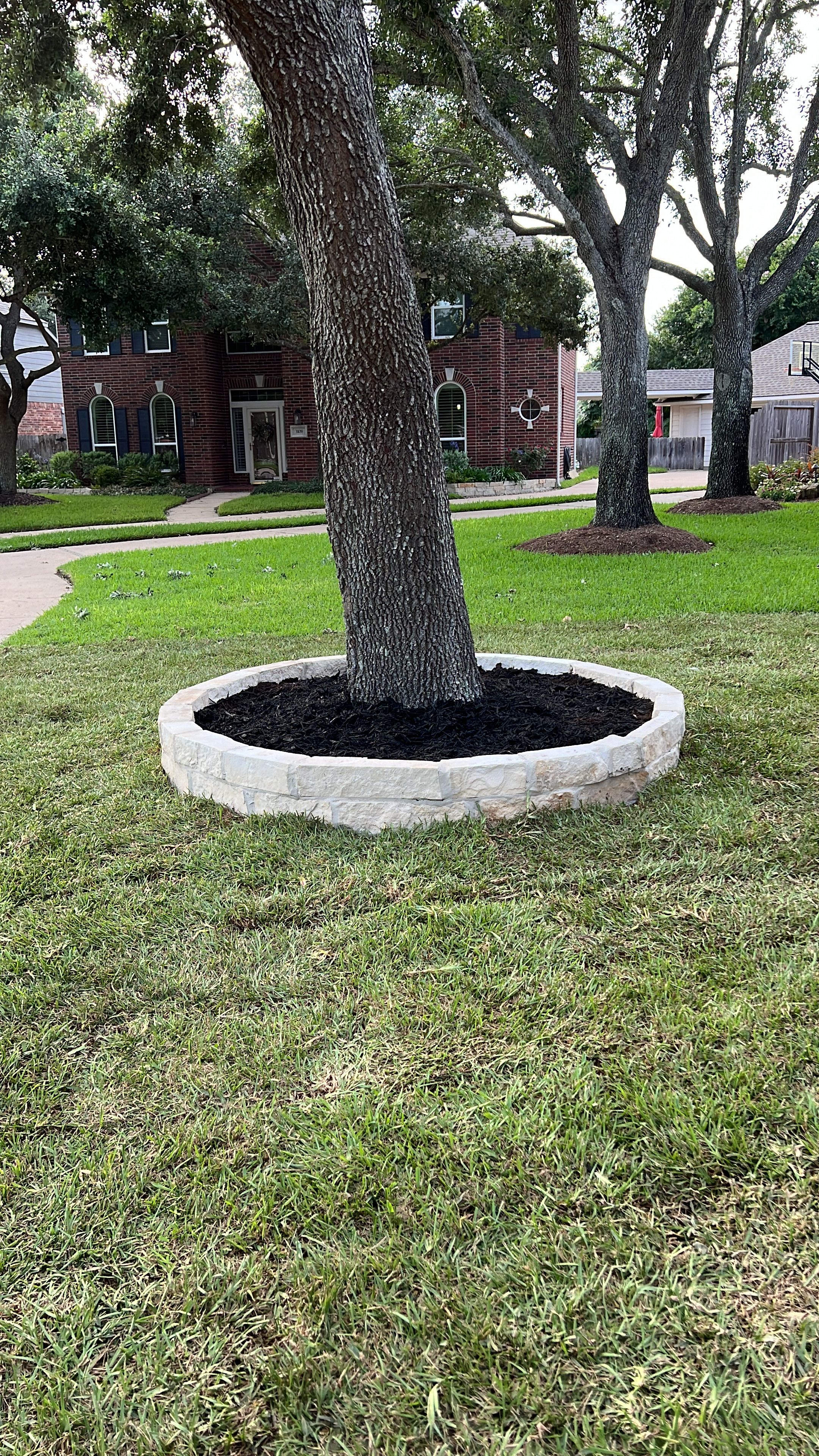 Flower Bed Border  for Silver Mines Landscape & Construction, LLC. in Houston, TX