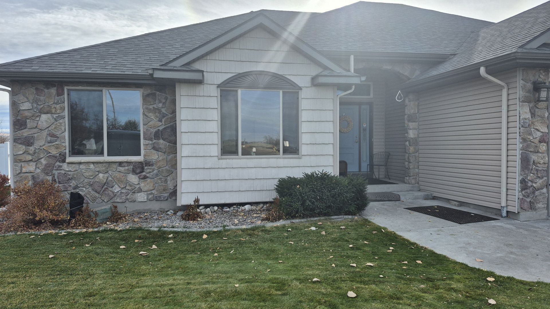  for Vivid Windows in Hurricane, UT