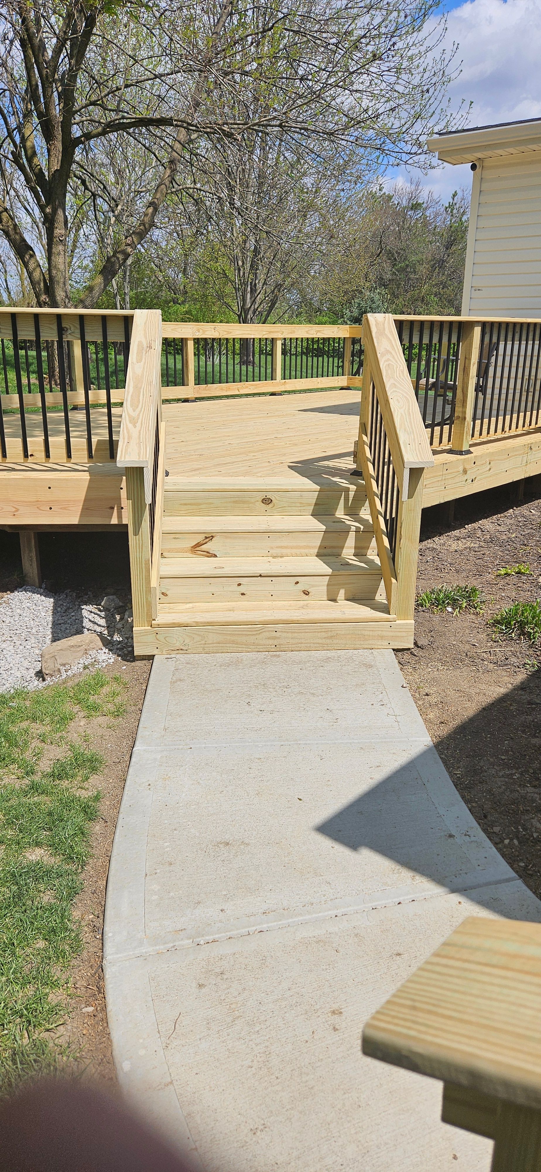 Deck Resurfacing for Upright Concrete Construction LLC in Plain City, OH