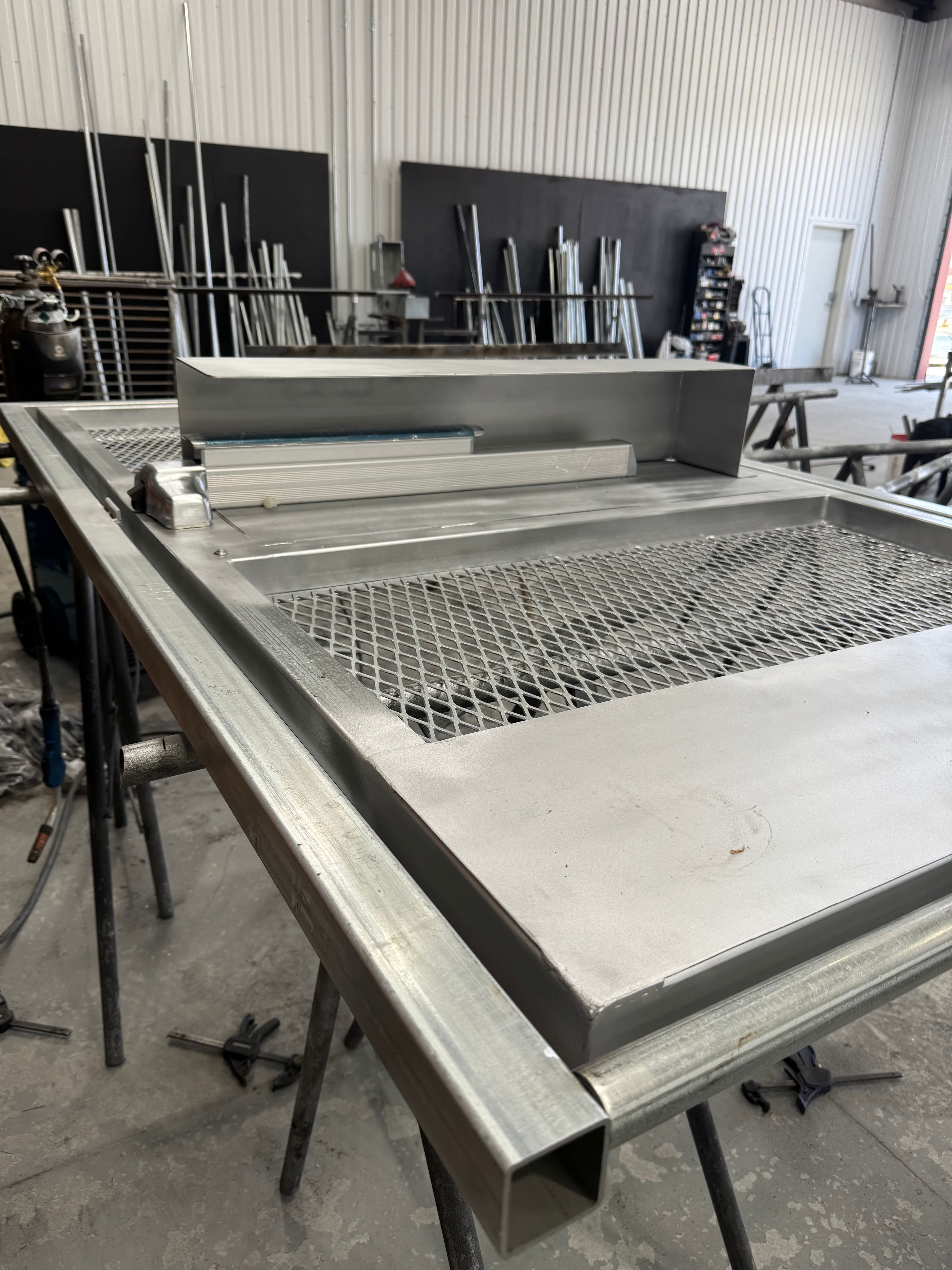  for Ellis Fence CO in Barstow, CA