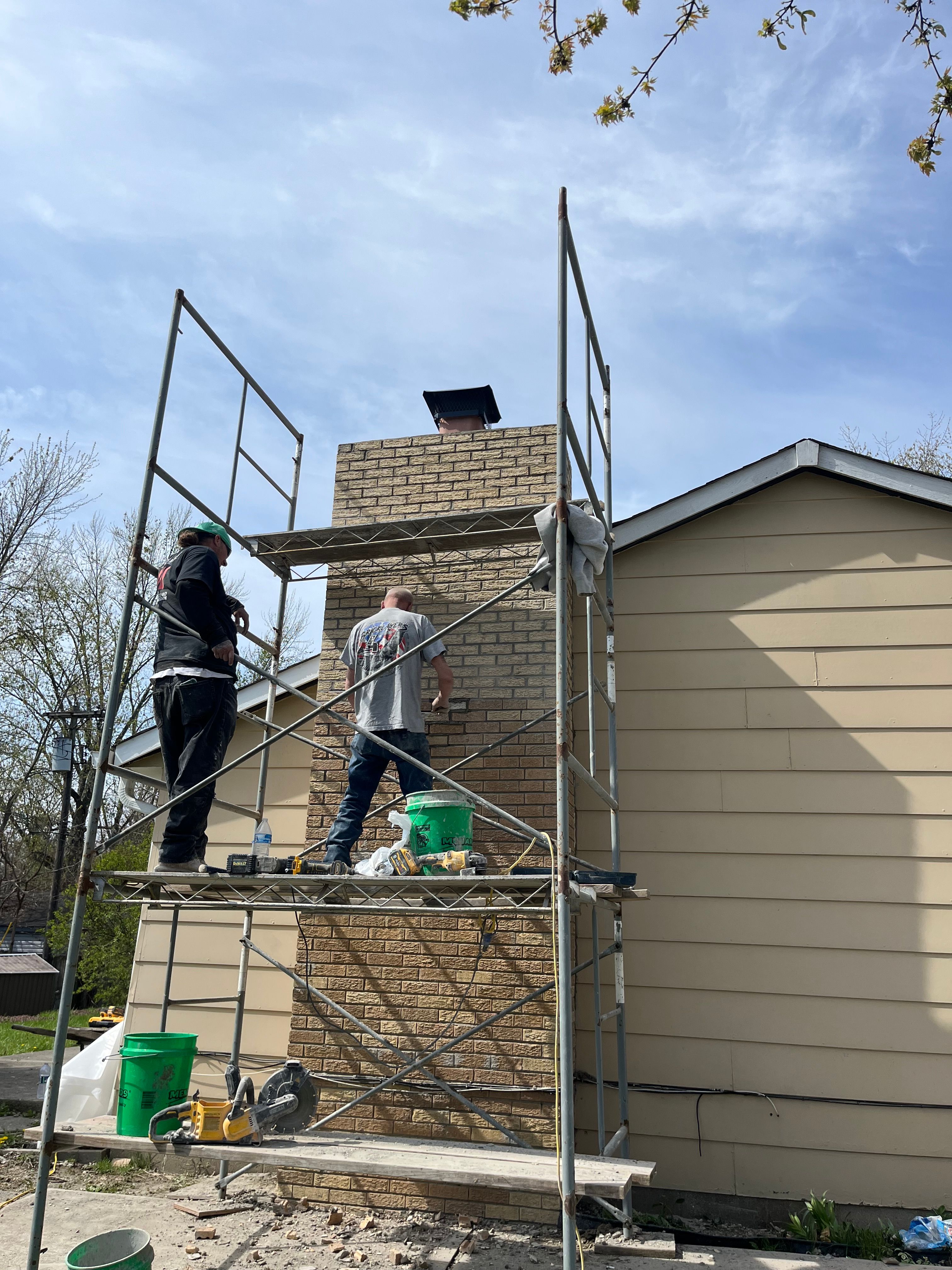  for Whyde Masonry in Beech Grove, IN