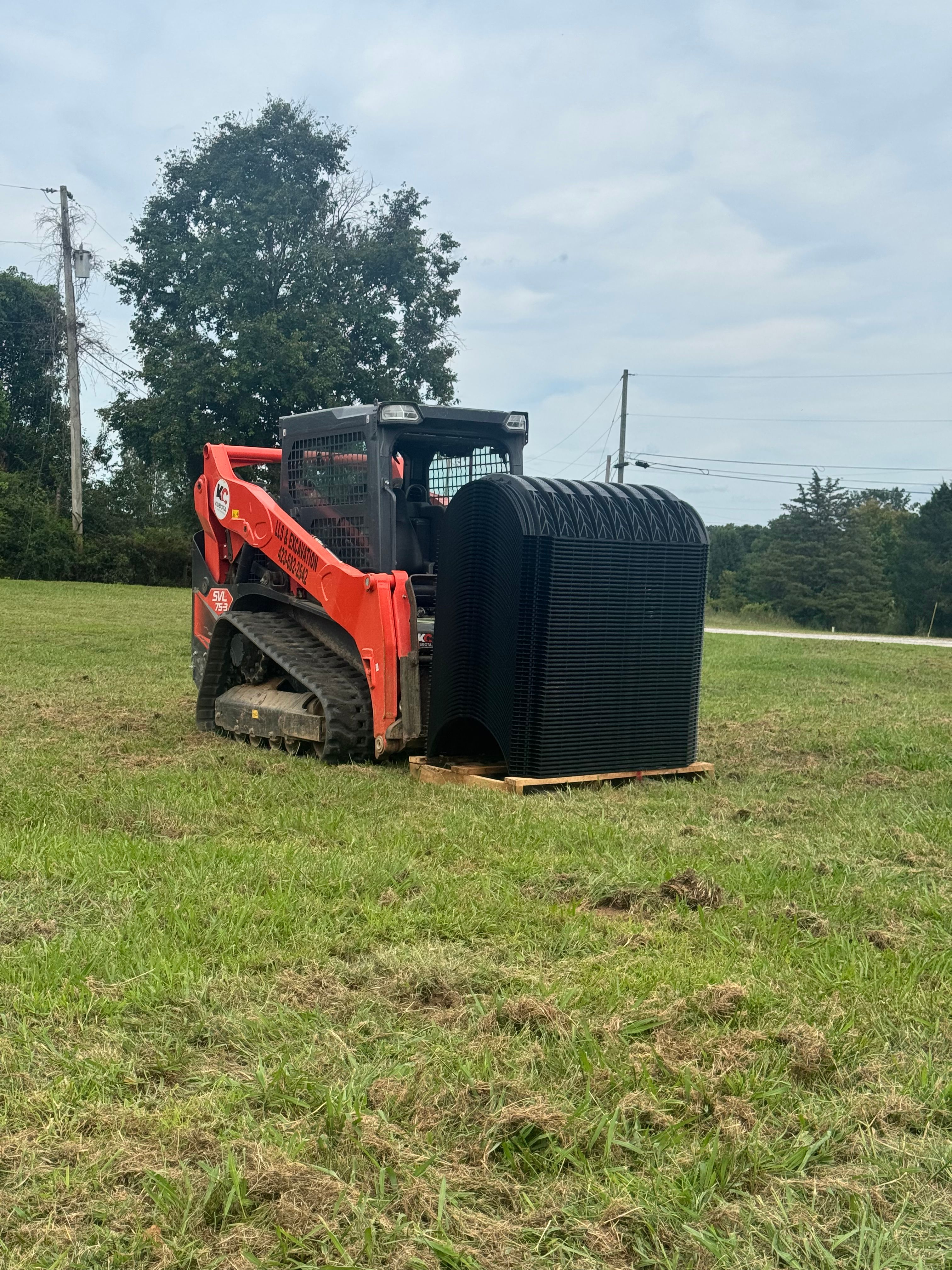  for Leal’s Lawn Service in Dayton, TN