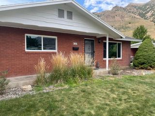  for Vivid Windows in Centerville, UT