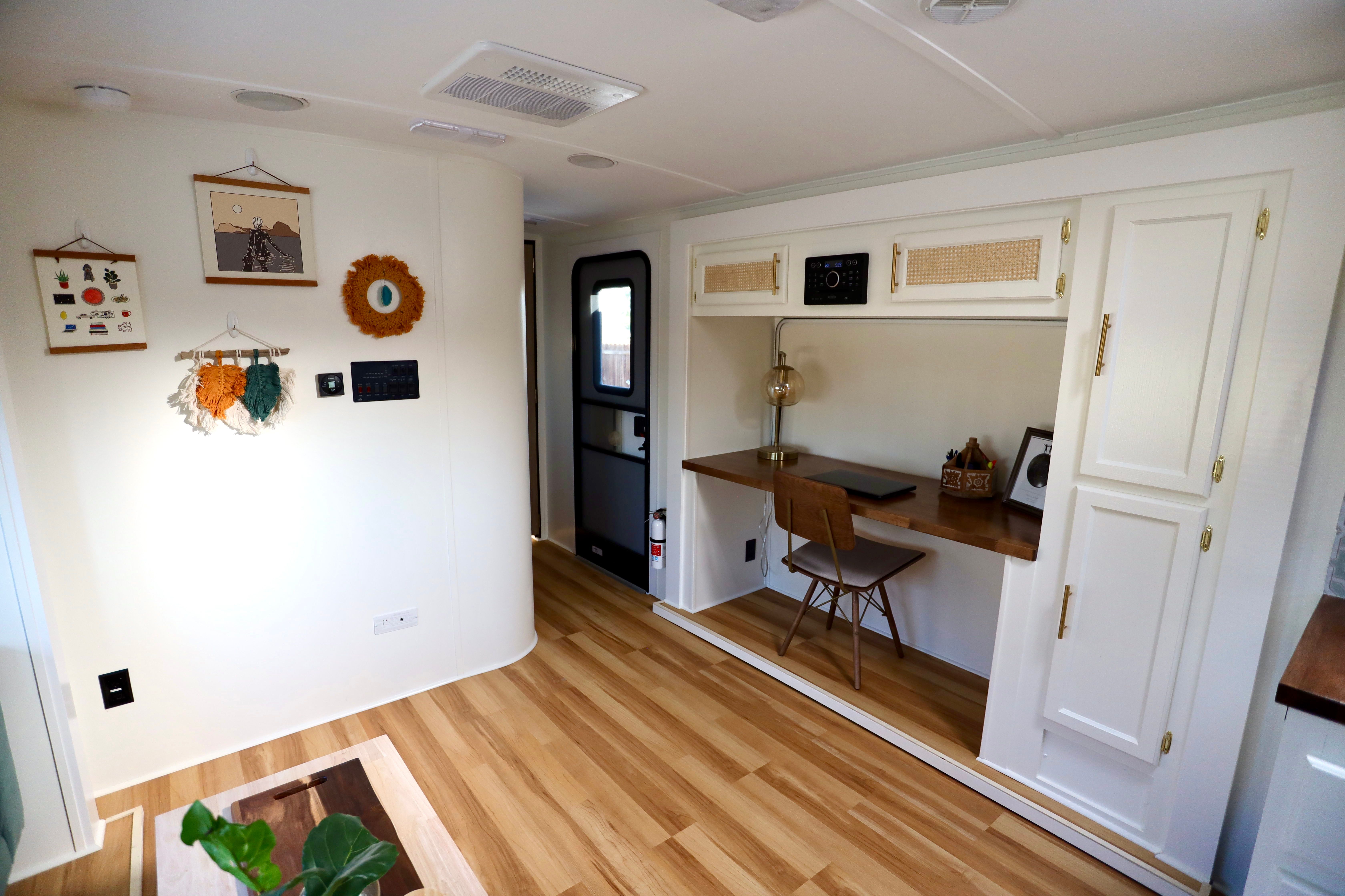2018 Keystone Passport 2510RB for Mauka to Makai RV Renovations in Los Angeles, CA