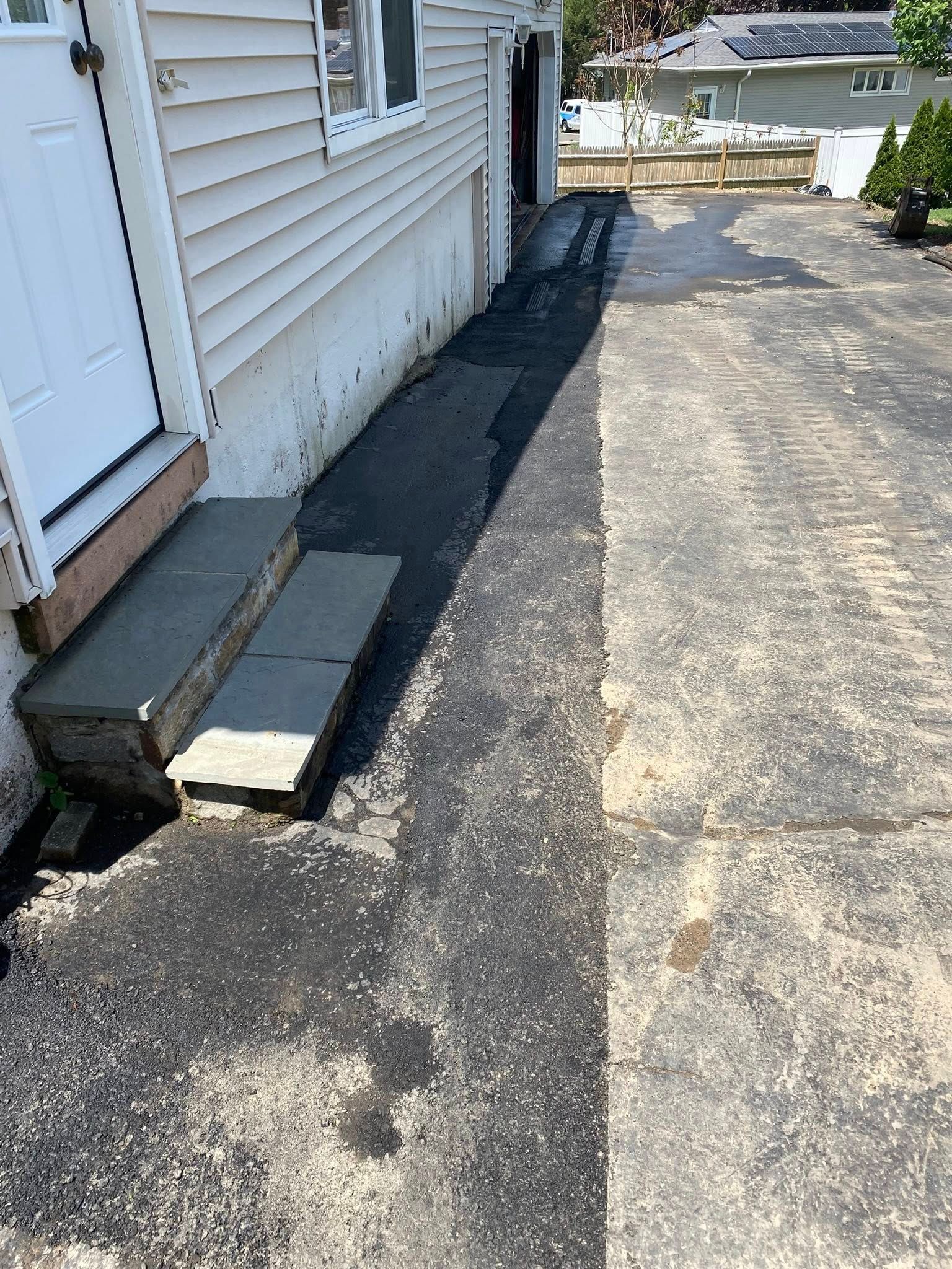  for Davis Services LLC in Bethany, CT