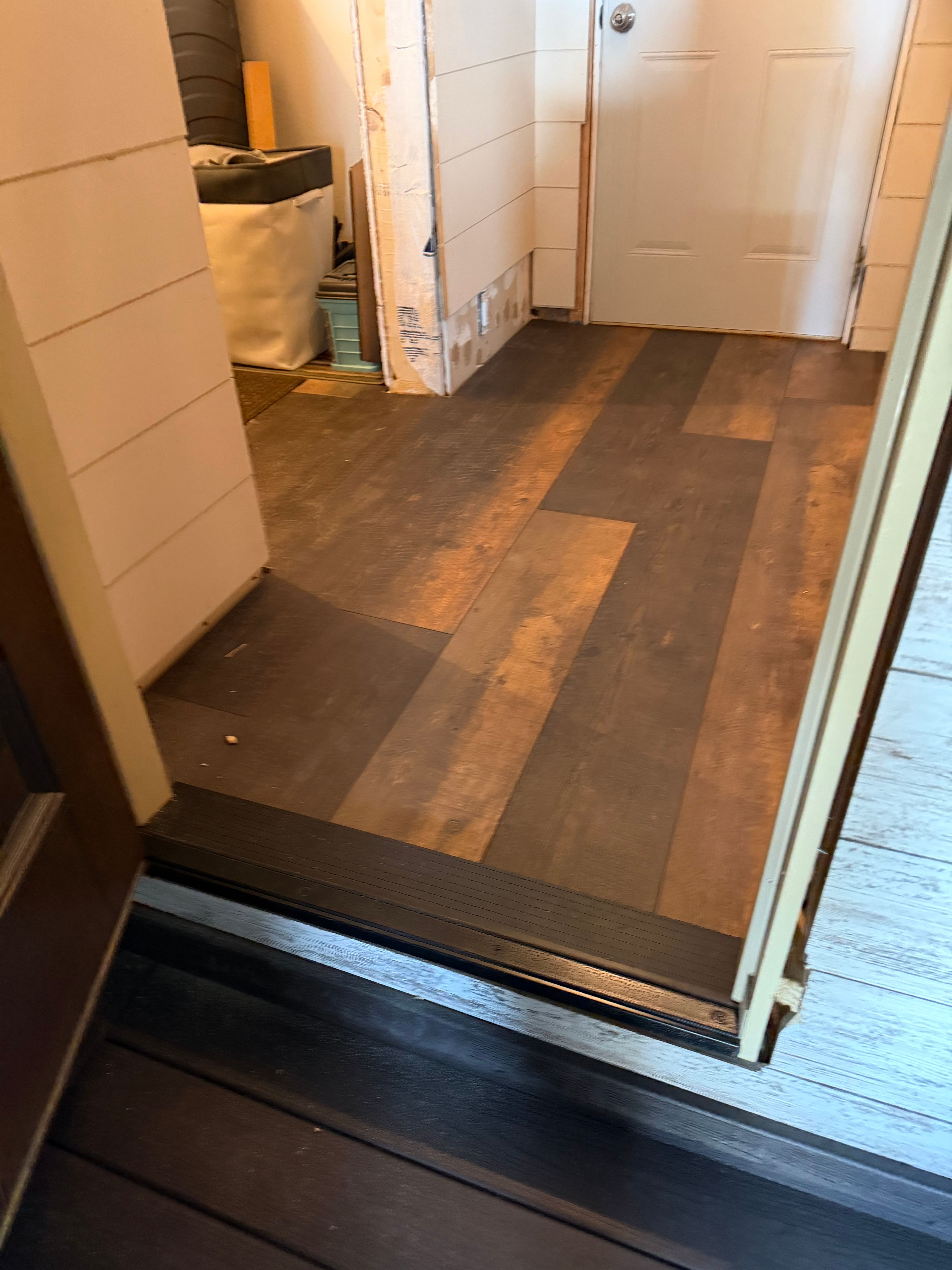  for R. Royal Floors in Royalton, MN