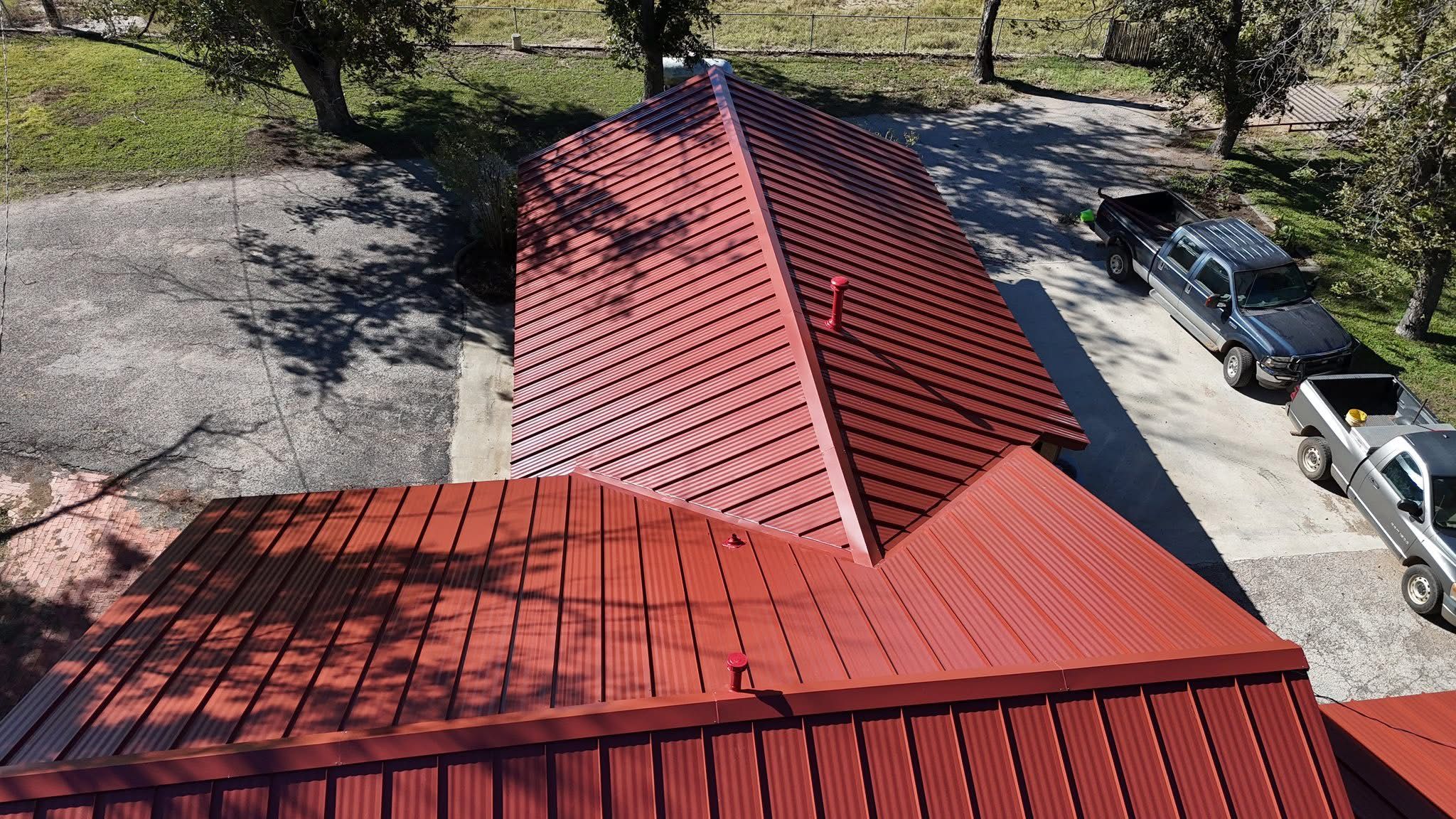 Metal roofs  for Barcenas Roofing & Remodeling in San Saba, TX