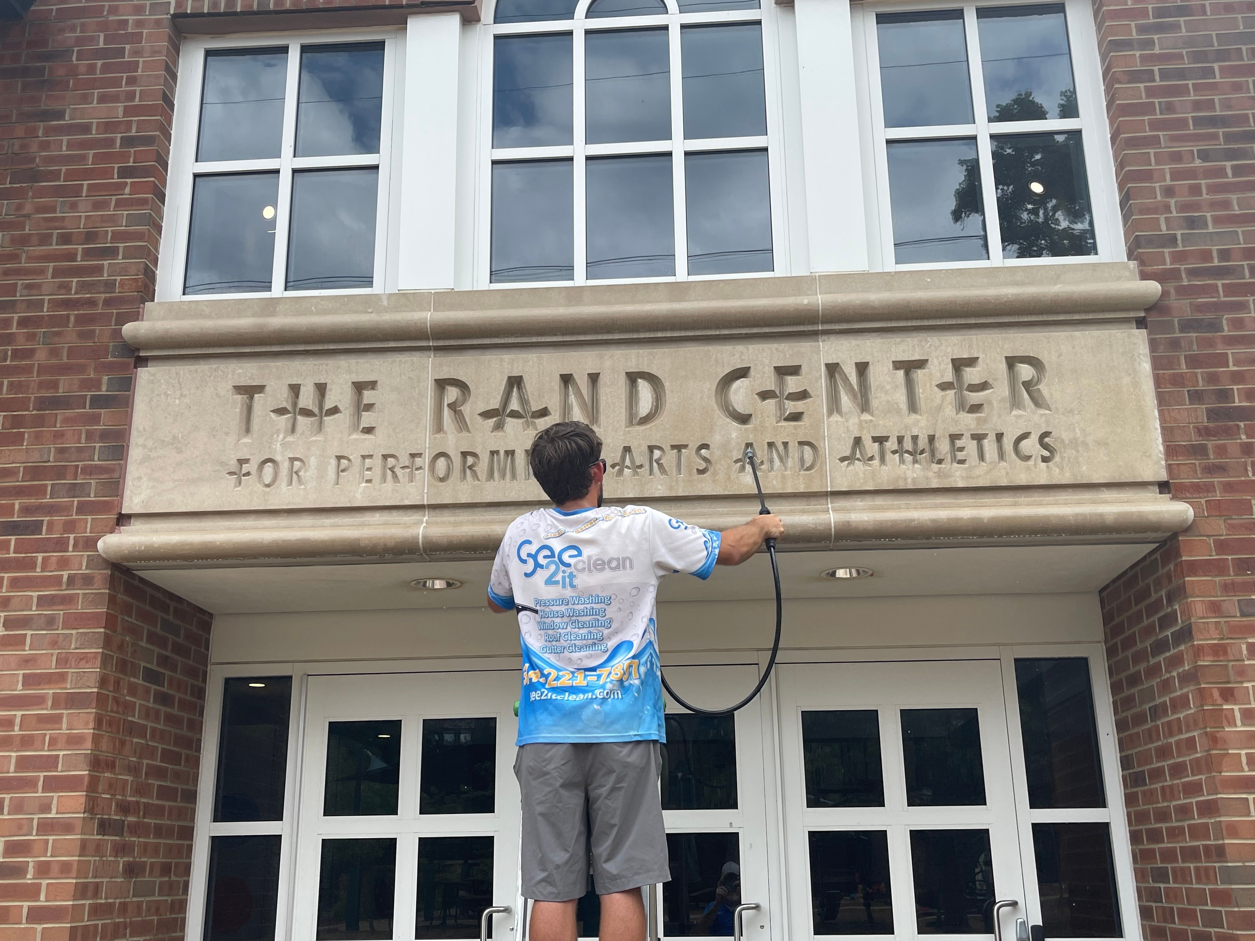  for See2it Clean in St Louis, MO