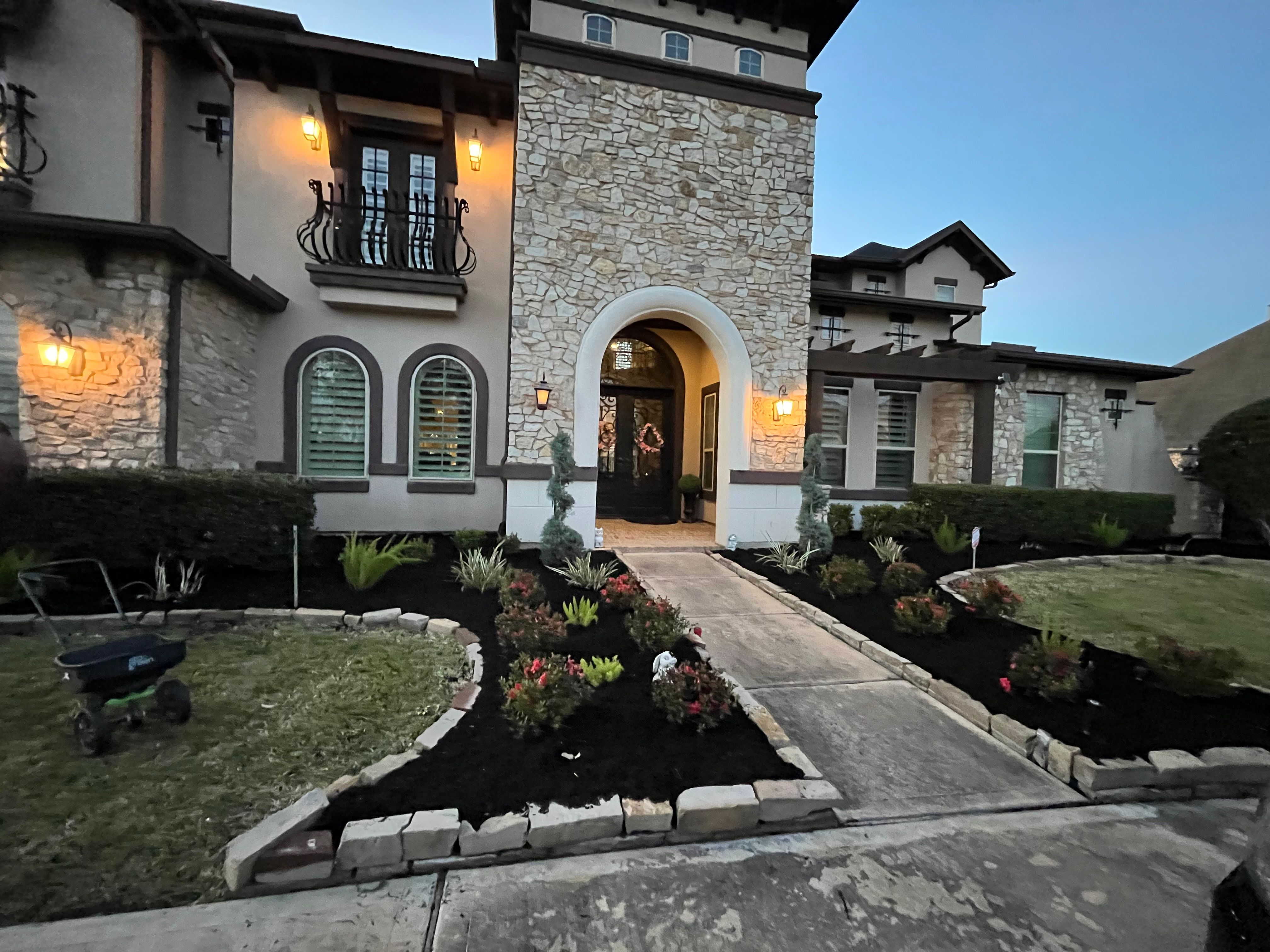  for Garza Lawncare & Tree Service in Pearland, TX