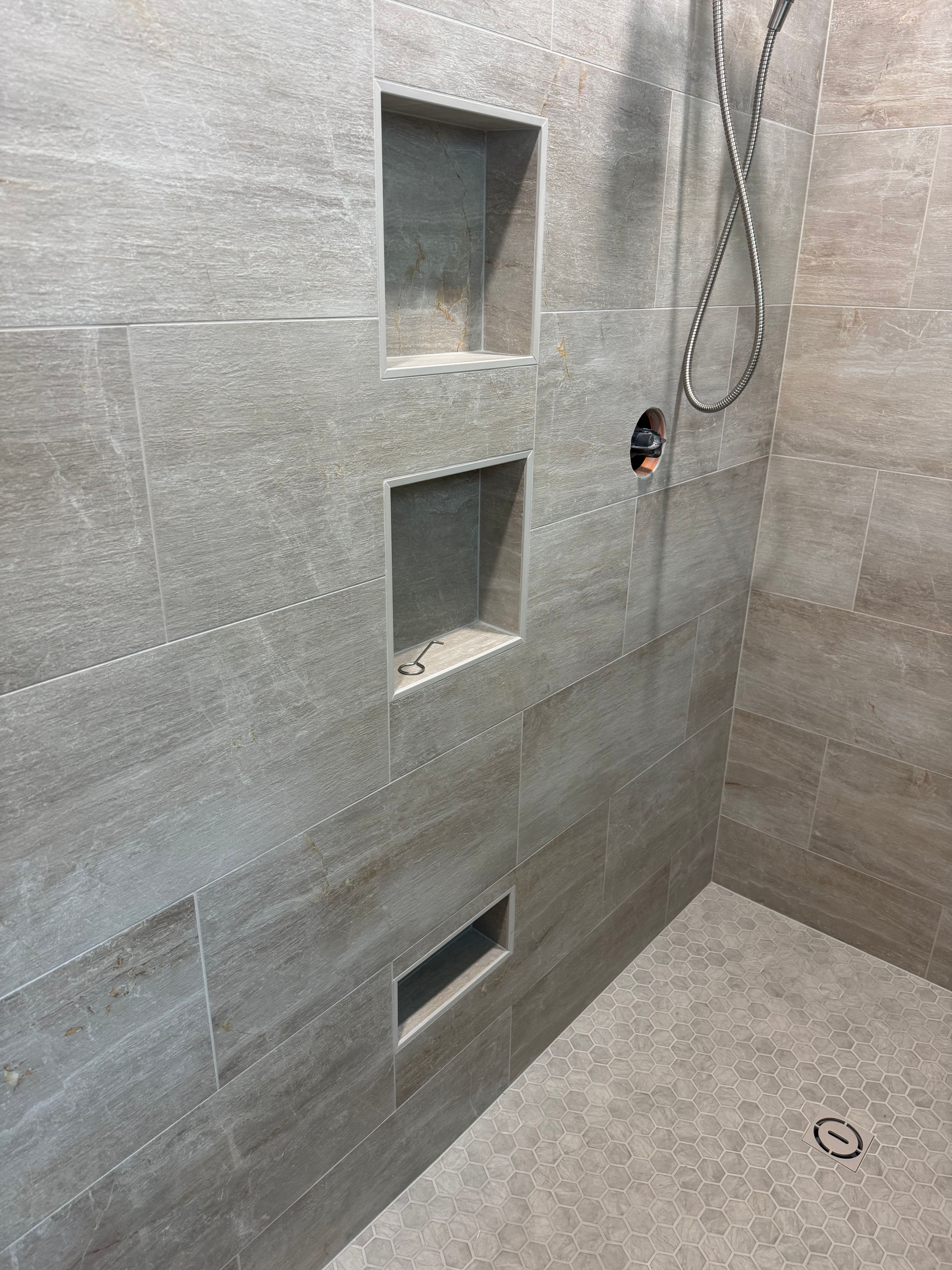 for Dakota Tile & Stone in Belle Fourche, SD