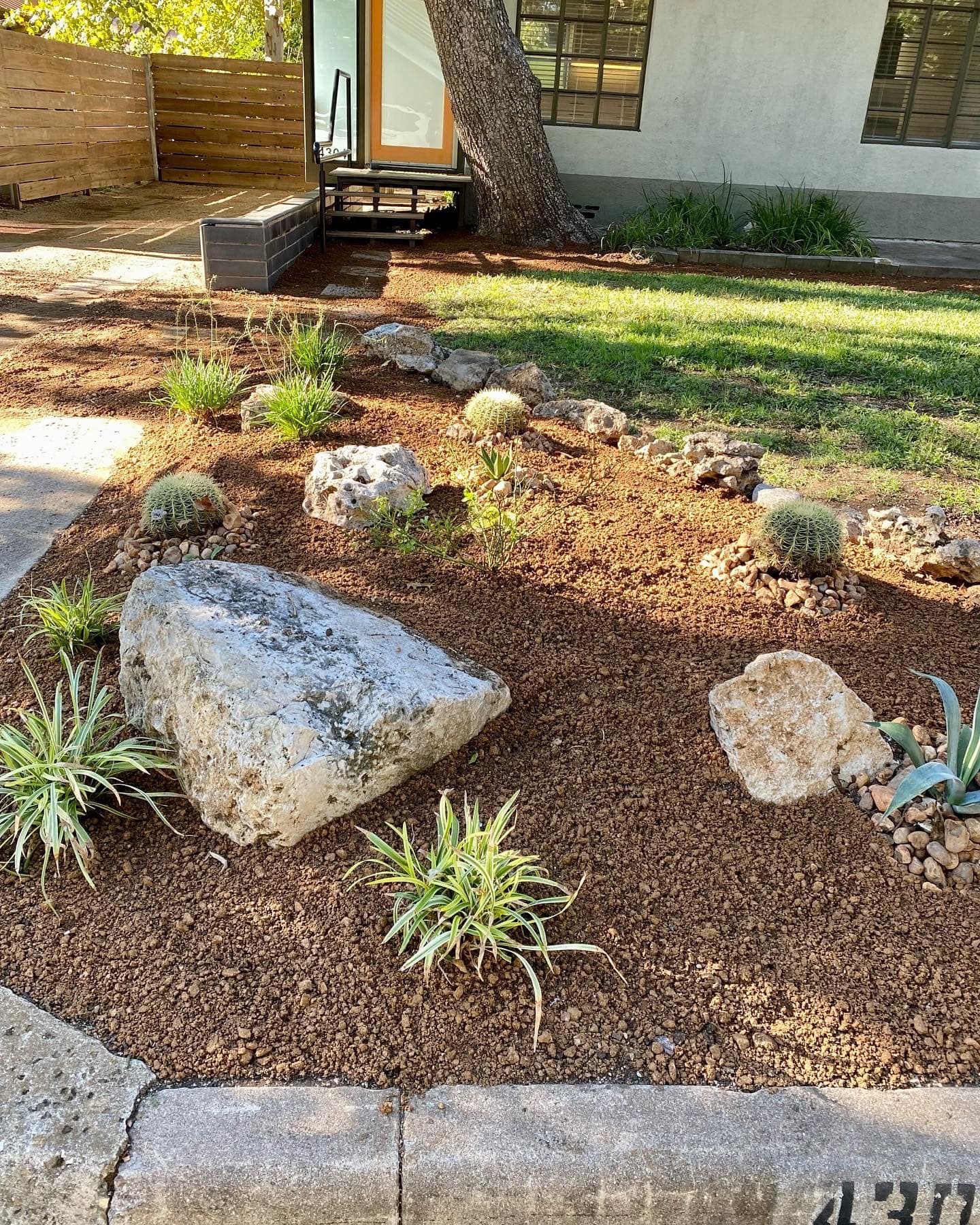  for Robert’s Lawn & Tree Service in Austin, TX