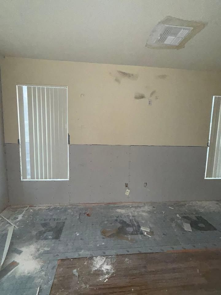  for Escorpio Painting in Tampa, FL