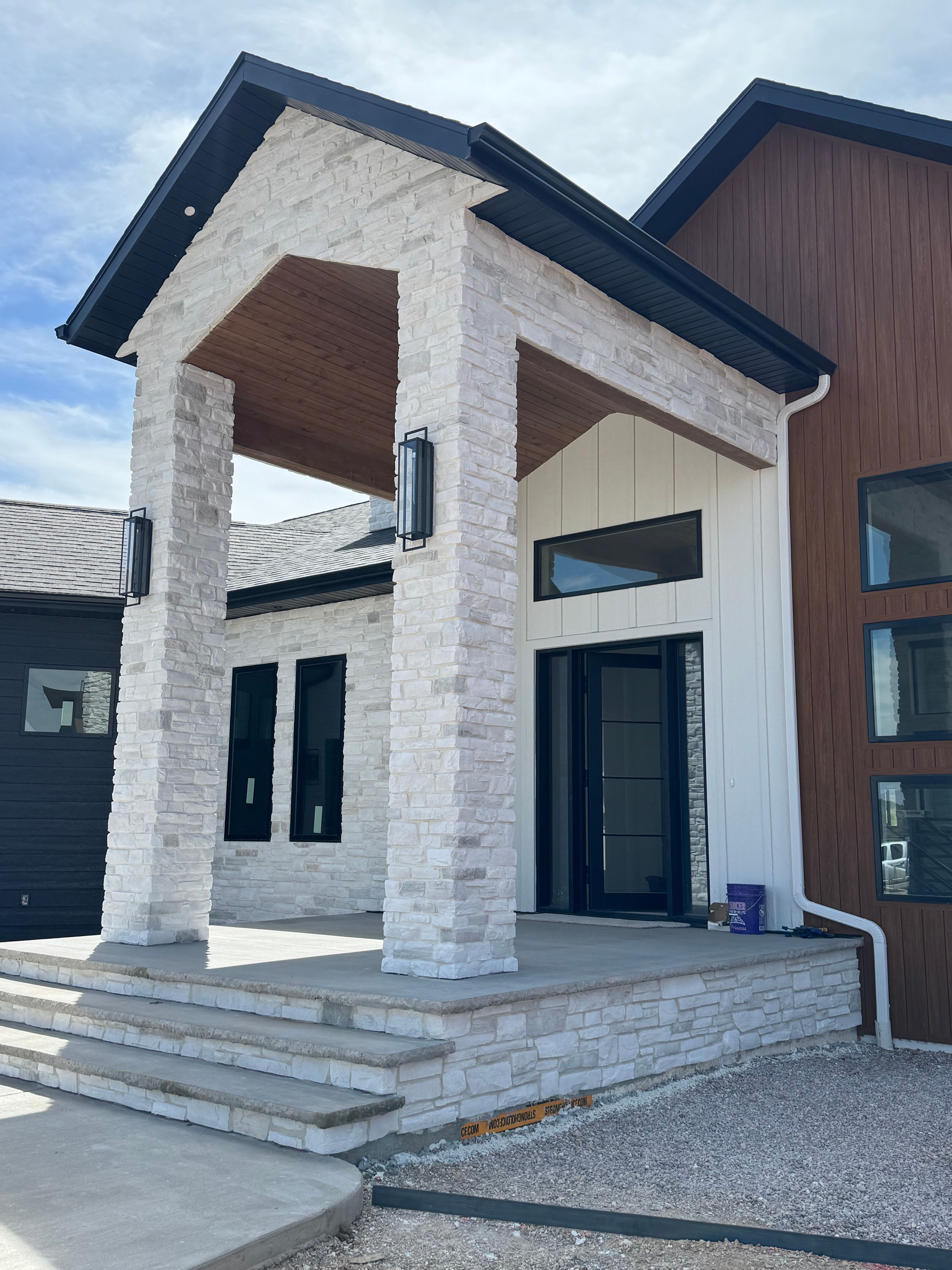  for Dakota Tile & Stone in Belle Fourche, SD
