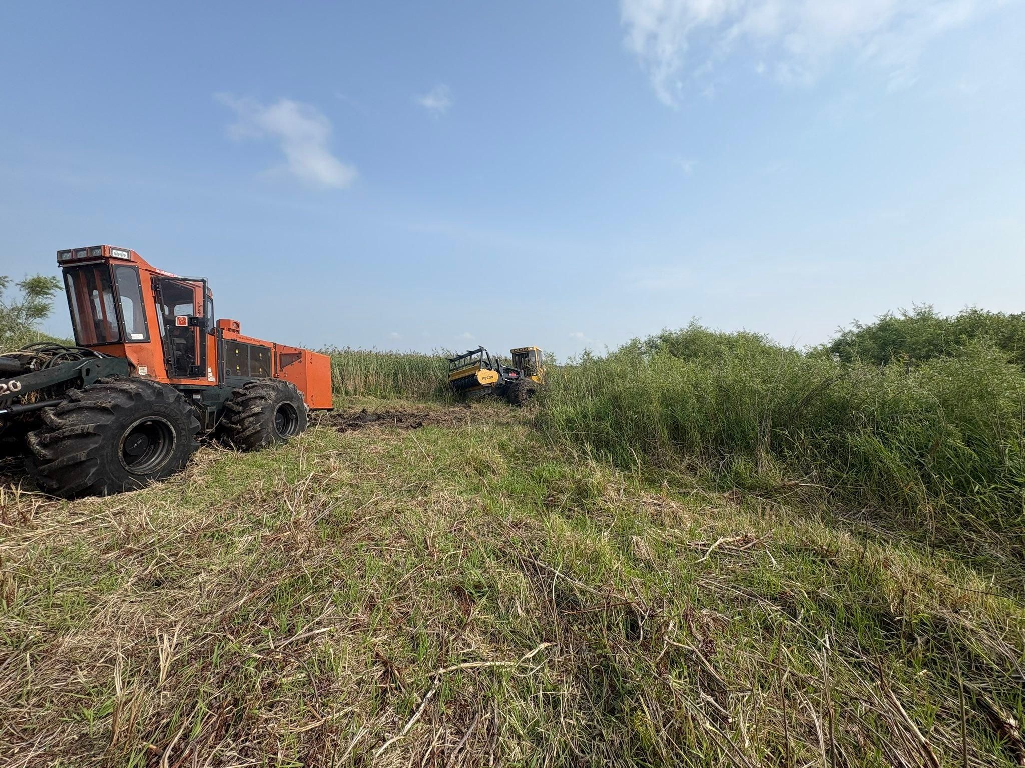  for Premier Services in New London, MN