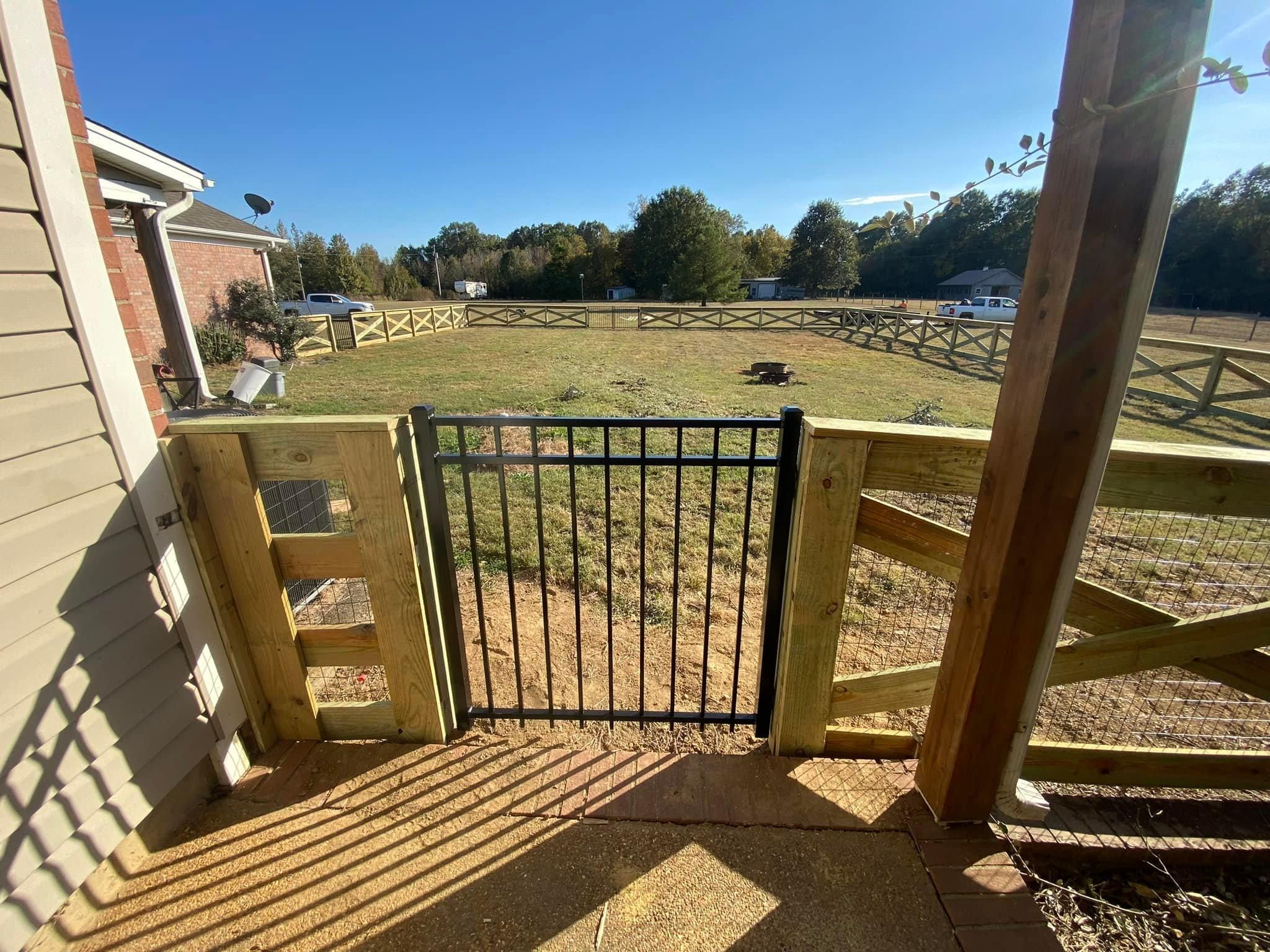  for Manning Fence, LLC in Hernando, MS