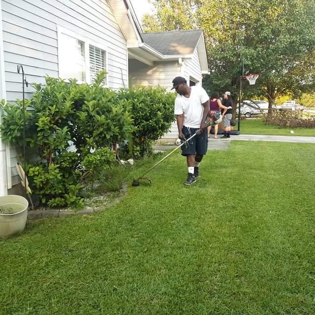  for Voilà Magic LawnCare Services in Jacksonville, NC