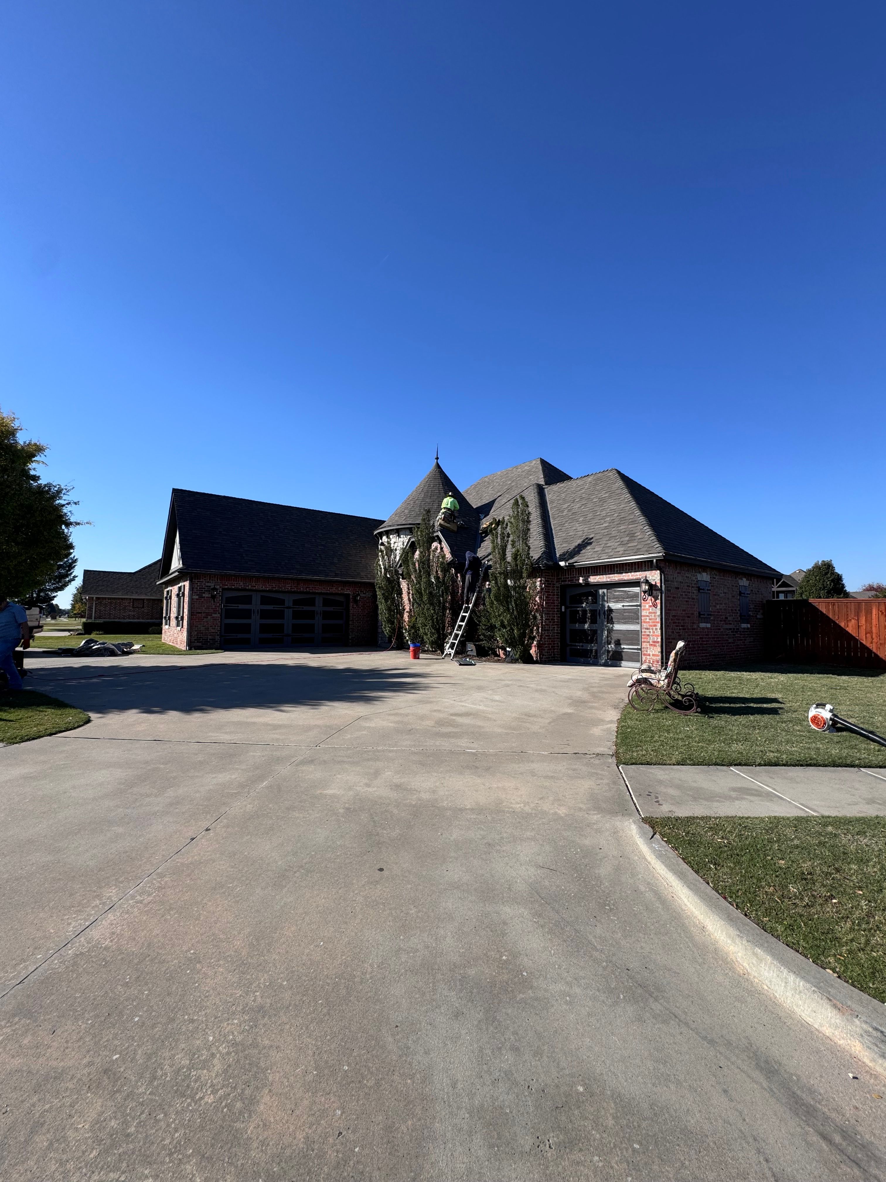  for Clutch Roofing & Construction in Mustang, OK