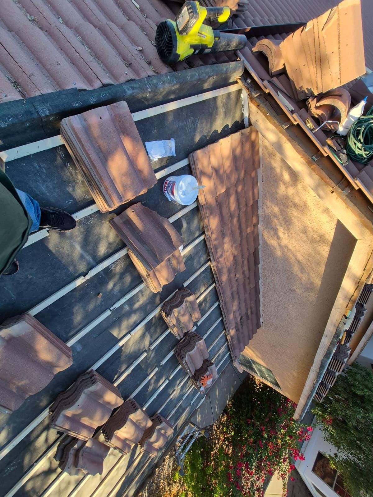  for Castro’s Custom’s Roofing LLC in Tucson, AZ