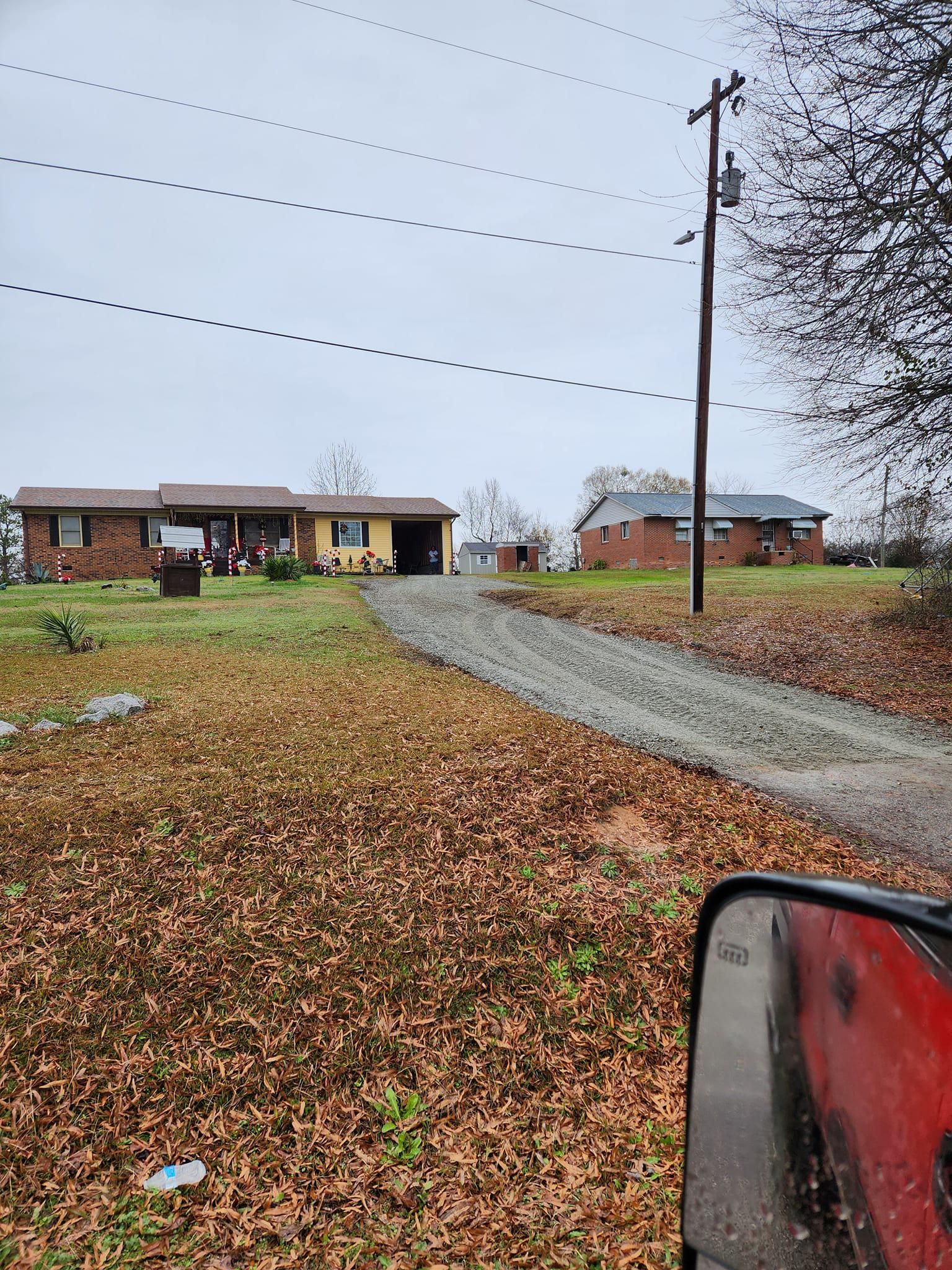 Lawn Care for Jimmy's Tractor & Landscaping Service LLC in Abbeville, South Carolina