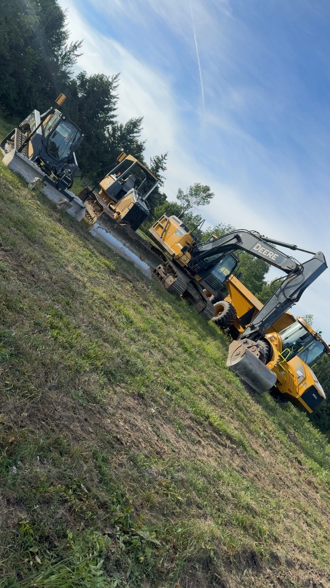  for Creekbend Excavating in Burbank, OH