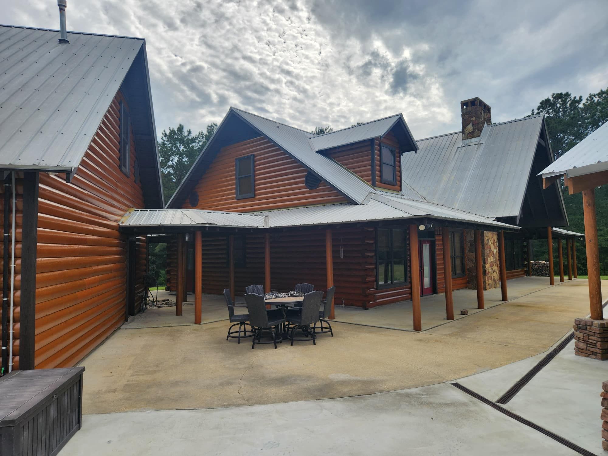  for Moss Construction in Longview, TX