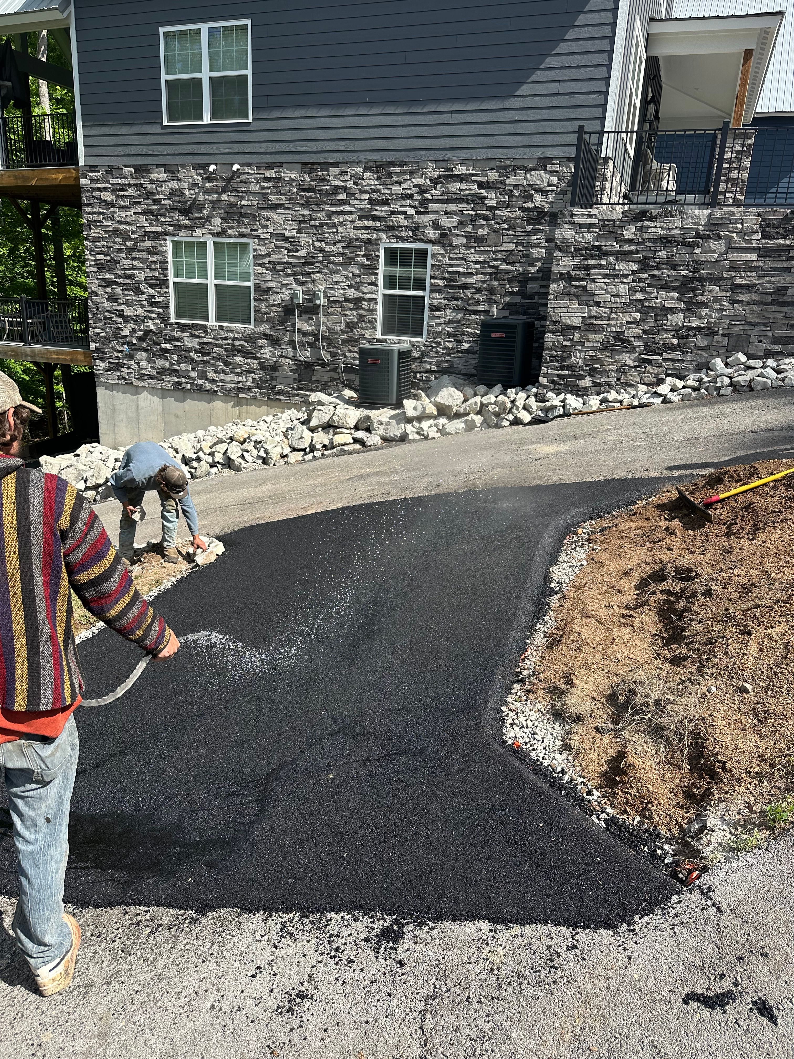  for Metzler Paving and Sealcoating LLC in Jacksboro, TN