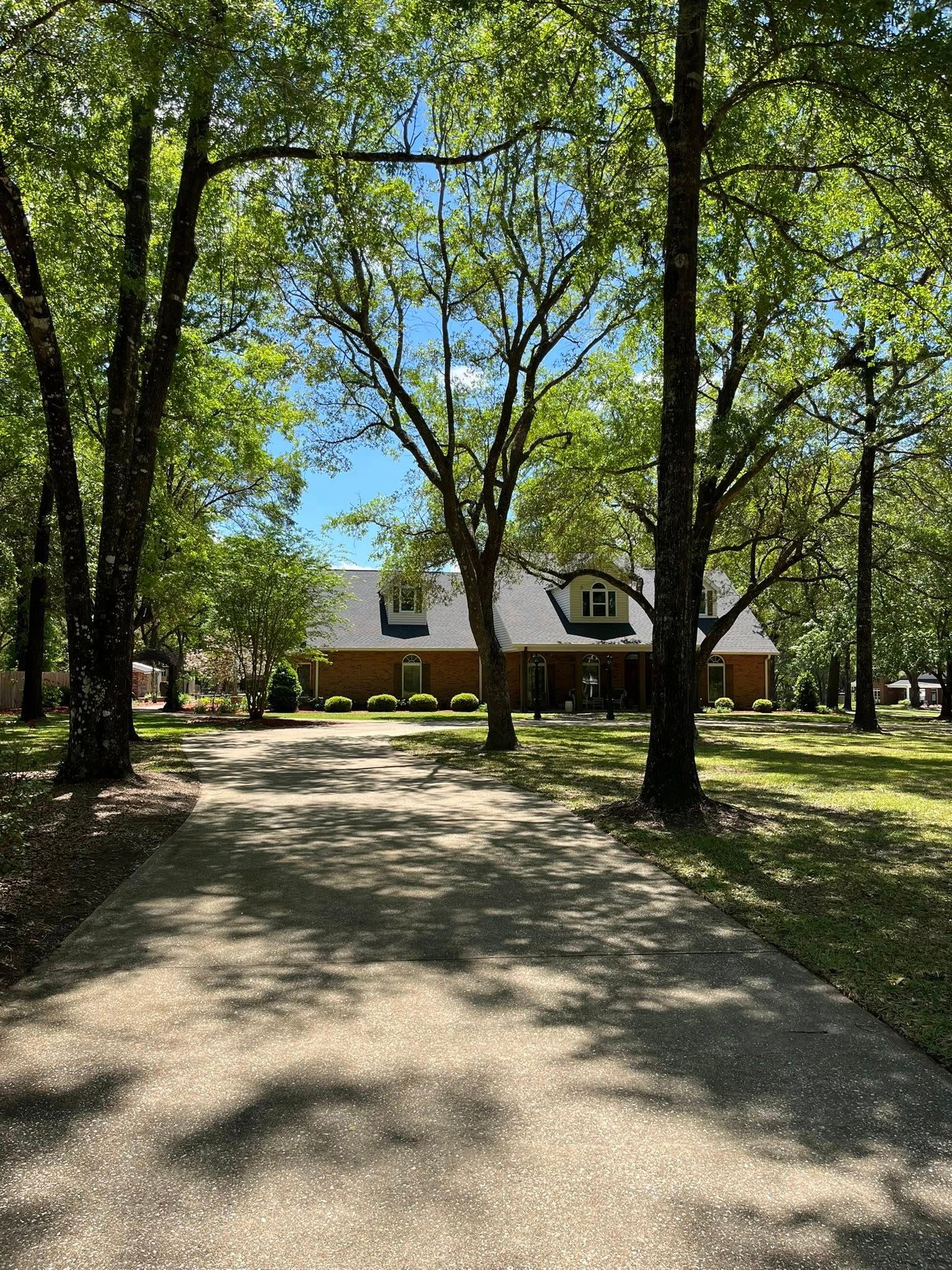  for Landscaping Pros in Hurley, MS