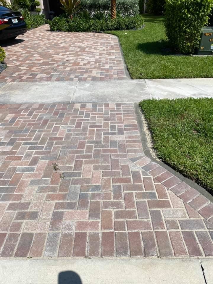All Photos for An Extravagant Landscape & Lawn Service in Delray, FL
