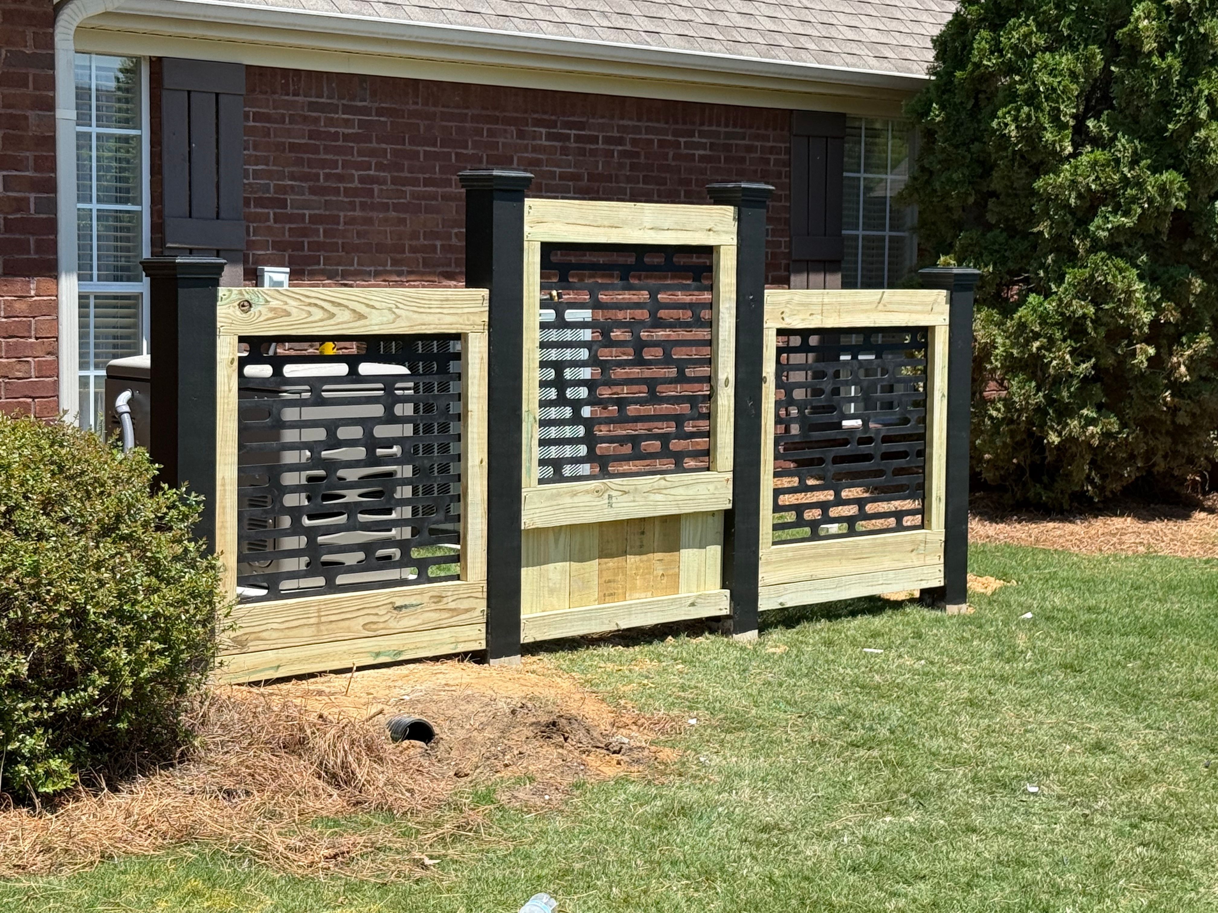  for Pennington Fence Co in Tupelo, MS