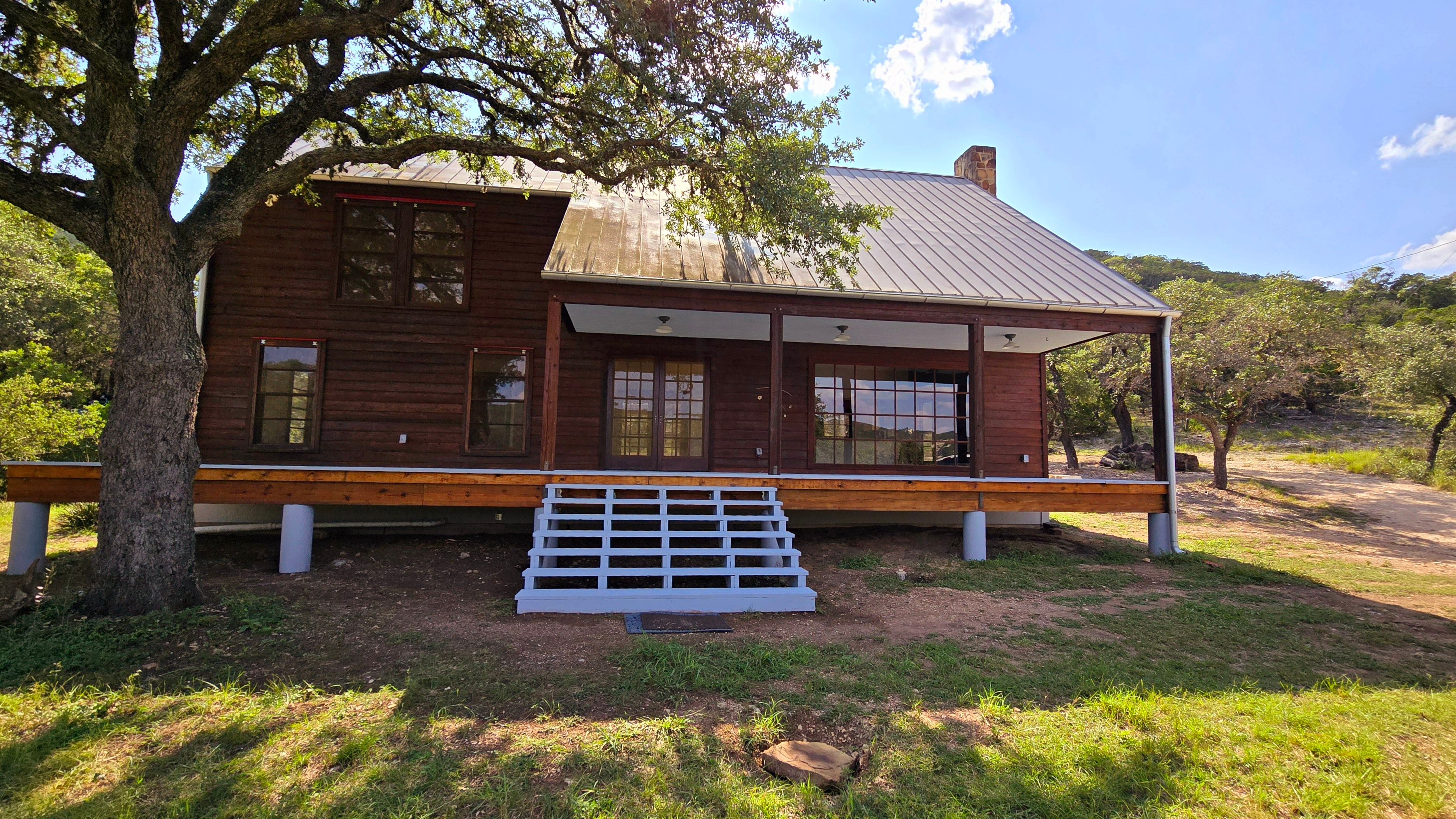  for De Leon Carpentry & Renovation  in Leakey, TX