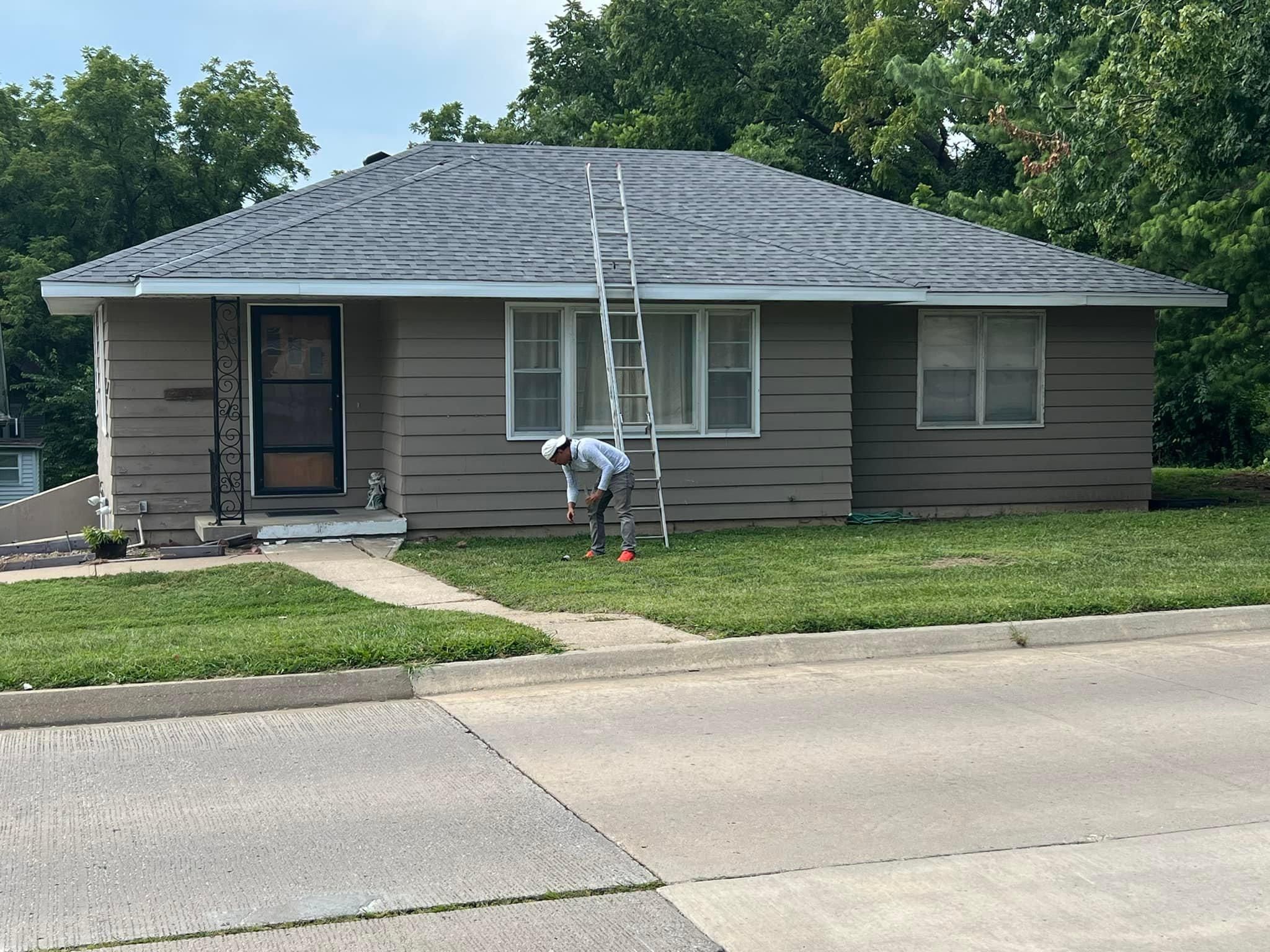  for Full Roof  in Saint Joseph, MO