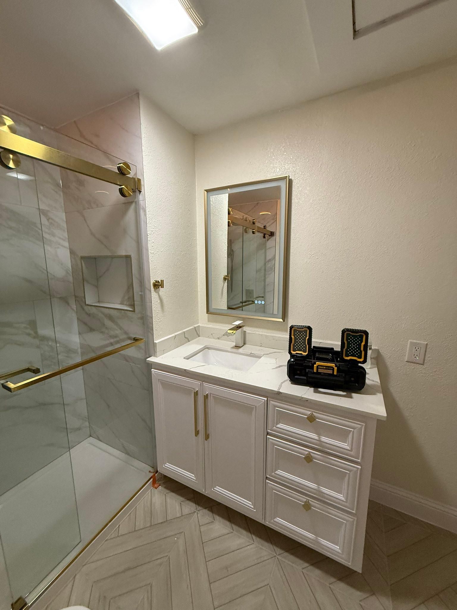  for Solano’s Construction in Houston, TX