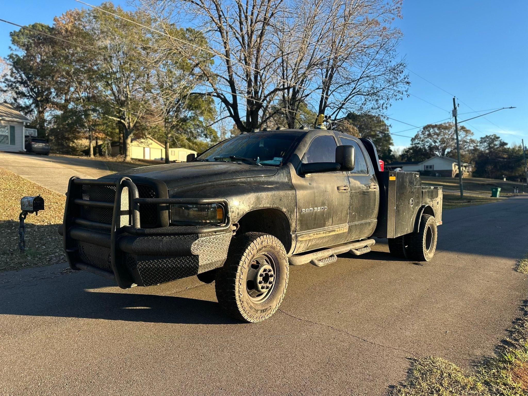  for Hollywood Detail in Northport , AL