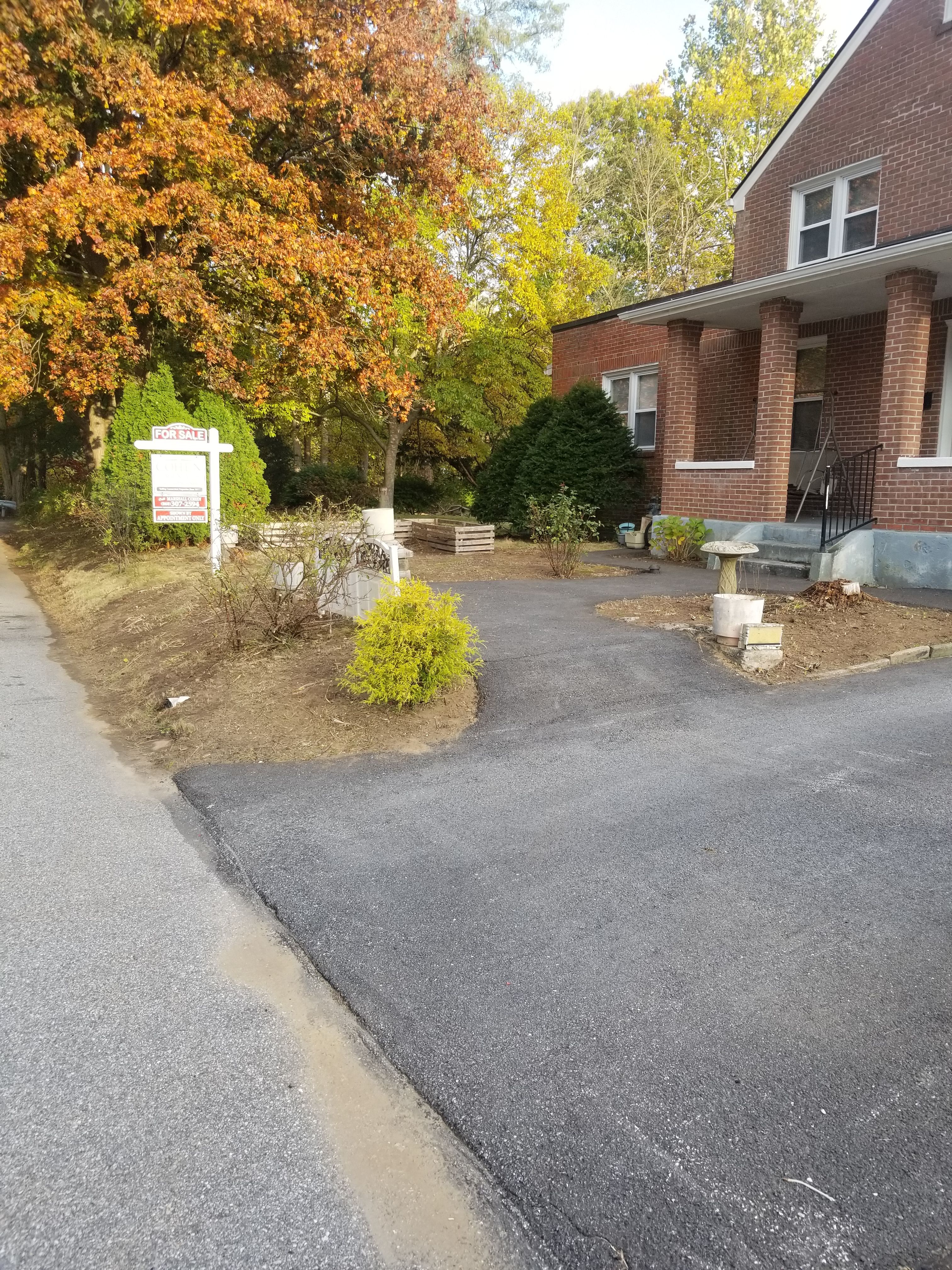 Spring & Fall Cleanups for Landscape Innovations LLC in Torrington, CT