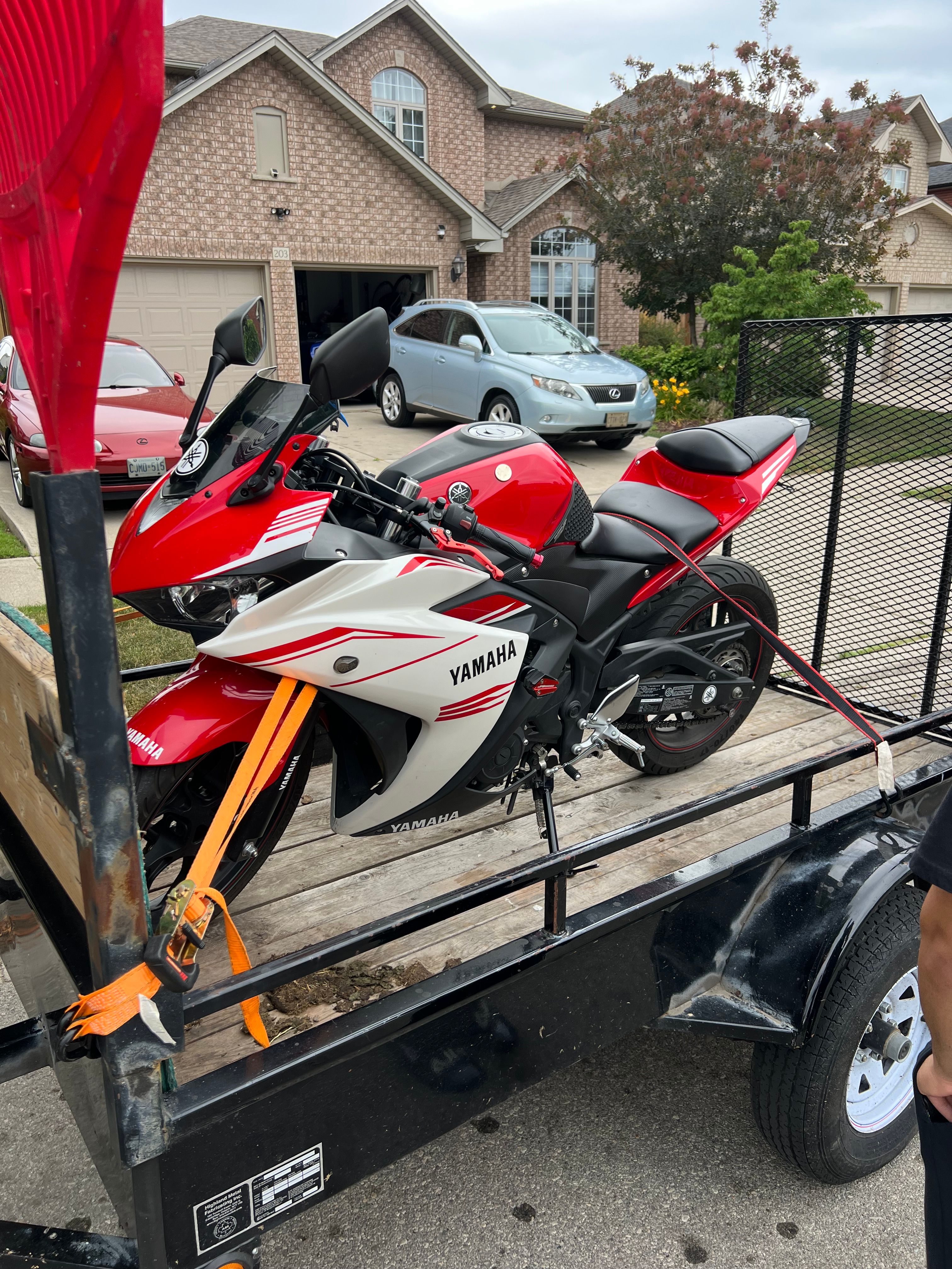  for CMN Exterior Maintenance in Hamilton, ON