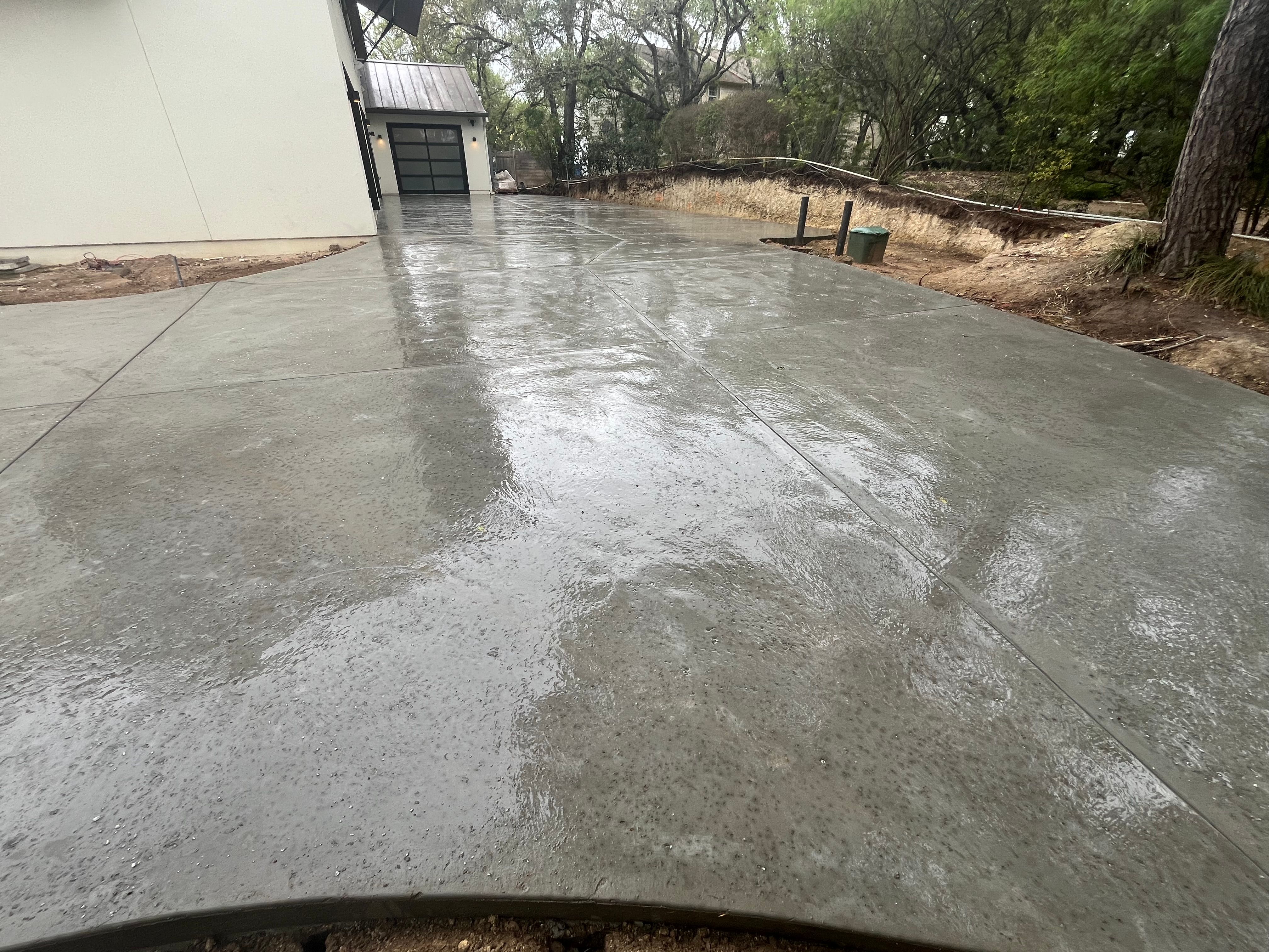  for Leo's Concrete Crew in Elgin, TX