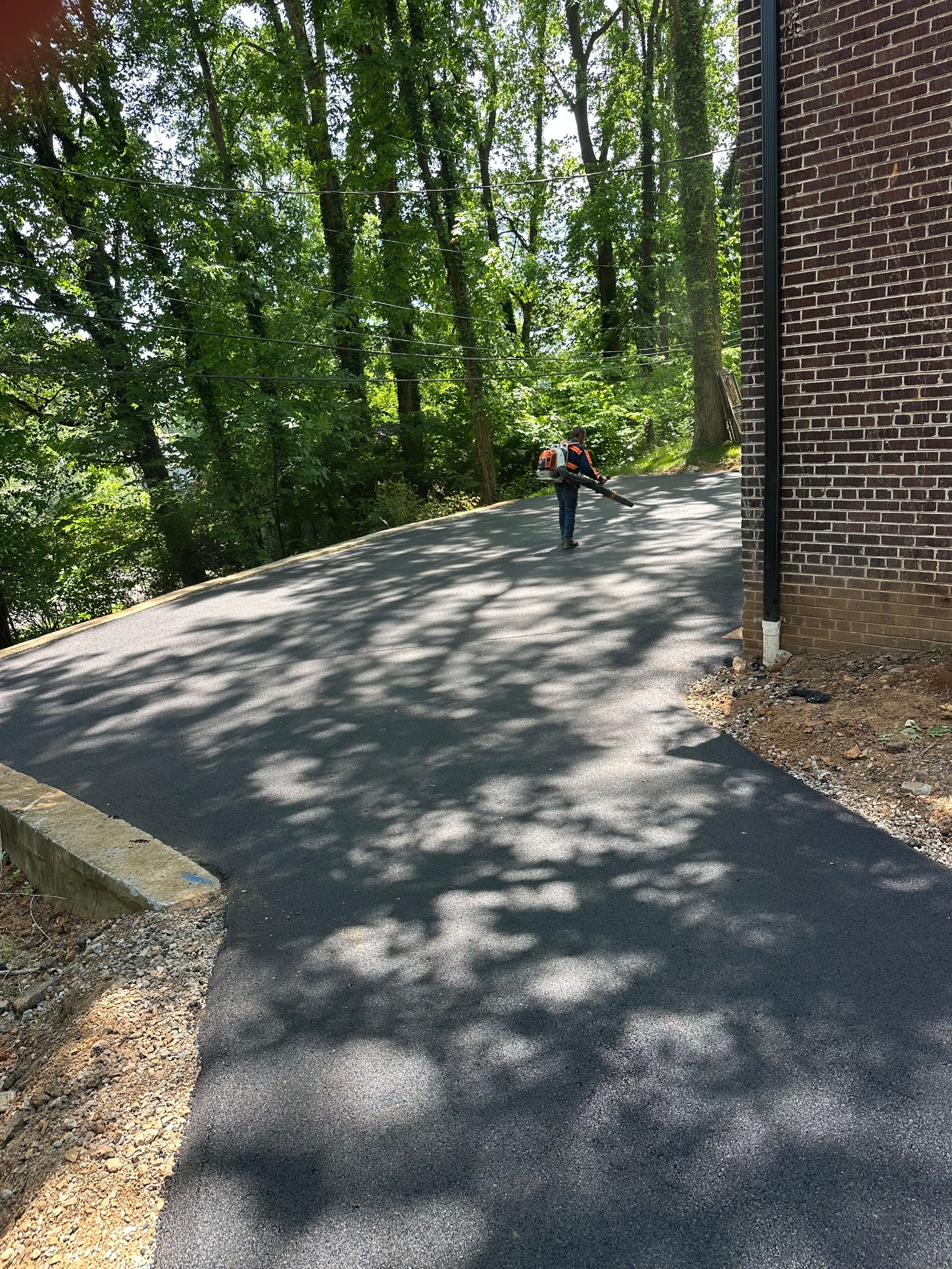  for Metzler Paving and Sealcoating LLC in Jacksboro, TN