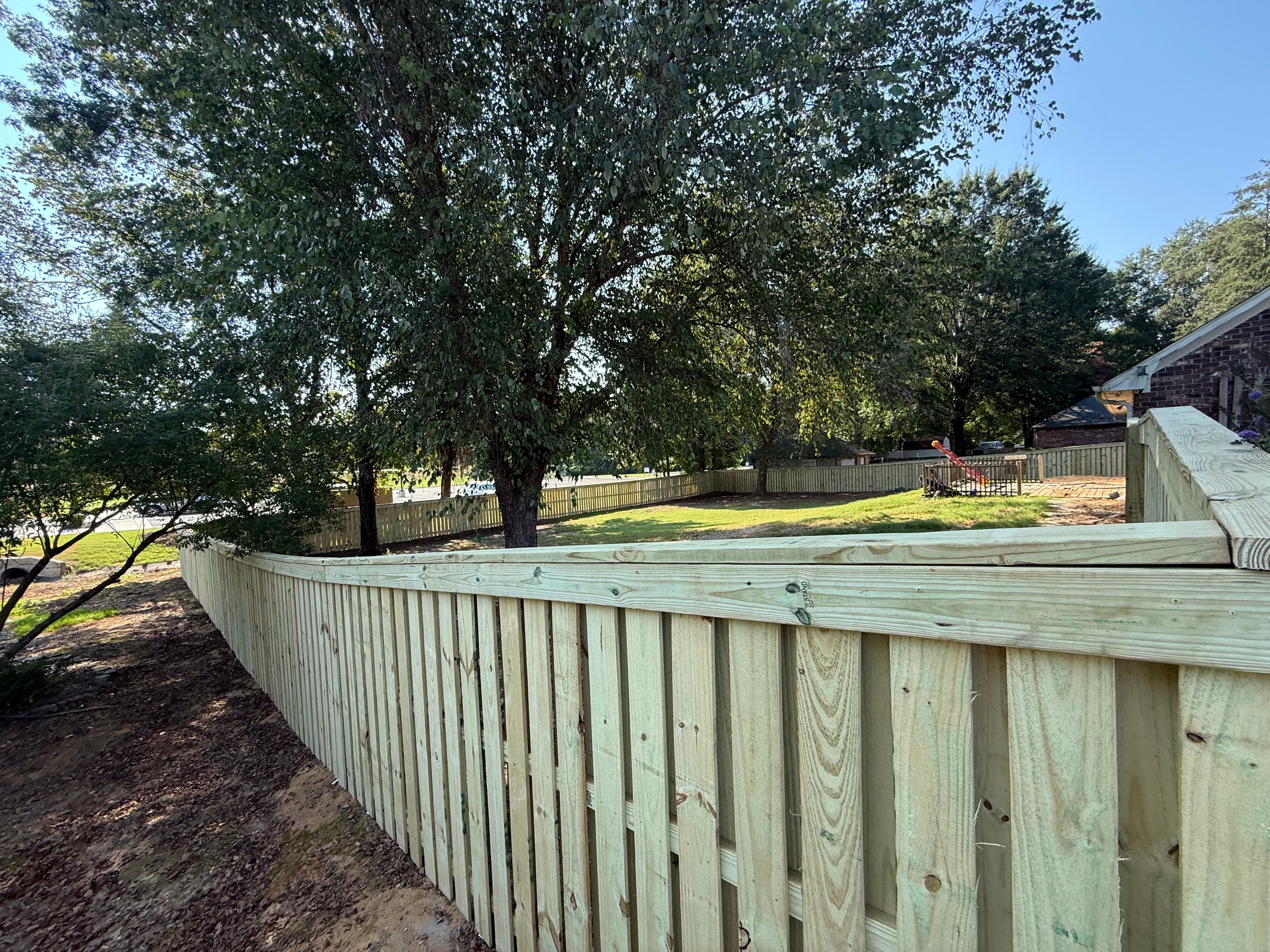  for Pennington Fence Co in Tupelo, MS