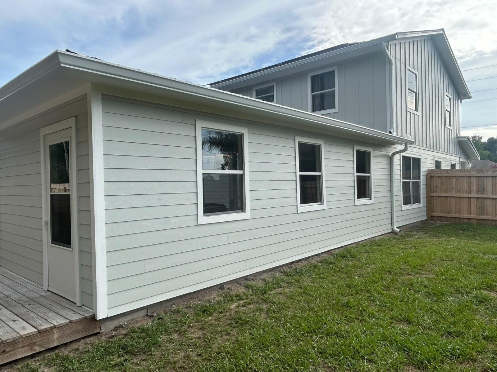  for United Exteriors INC in St. Petersburg, FL