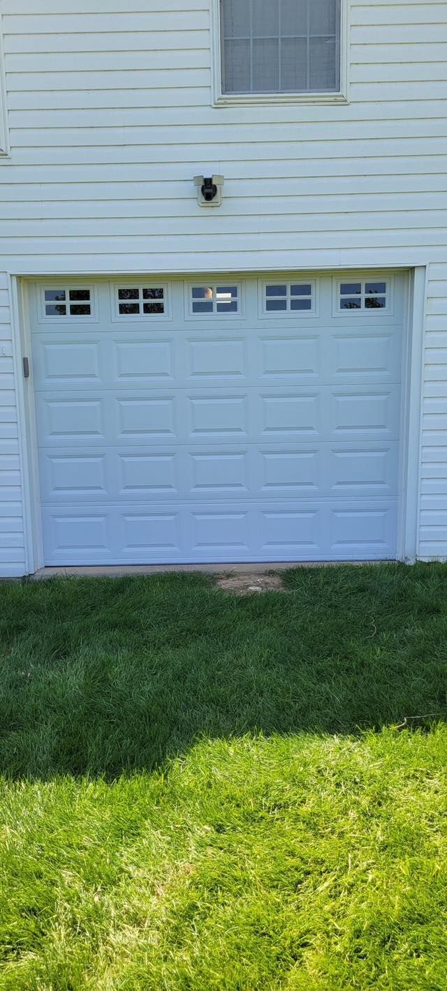  for Roby's Door Service in La Grange, KY